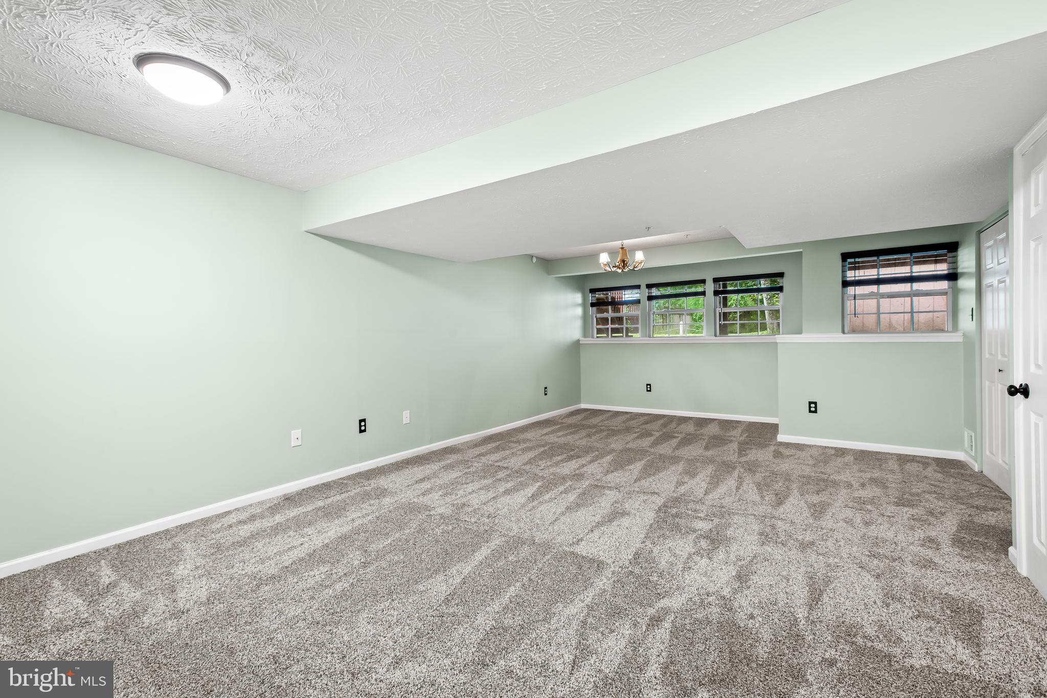 NEW HAVEN WOODS - Residential