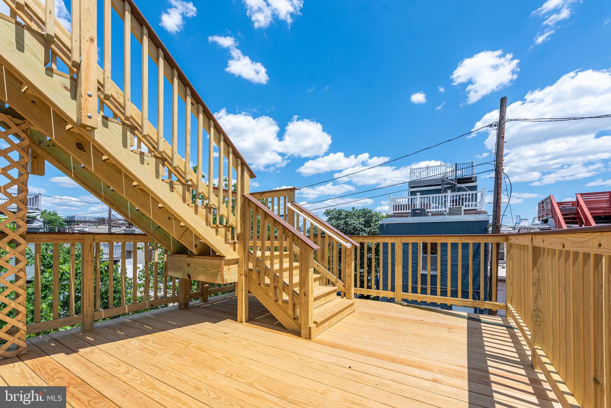 LOCUST POINT - Residential