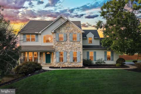 Homes For Sale - 4 Highland Road<br/> York County, SEVEN VALLEYS, PA 17360
