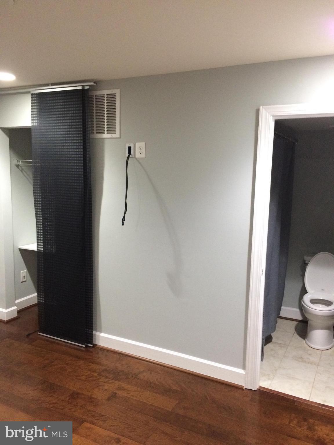 SOUTH VAN BUREN - Residential Lease