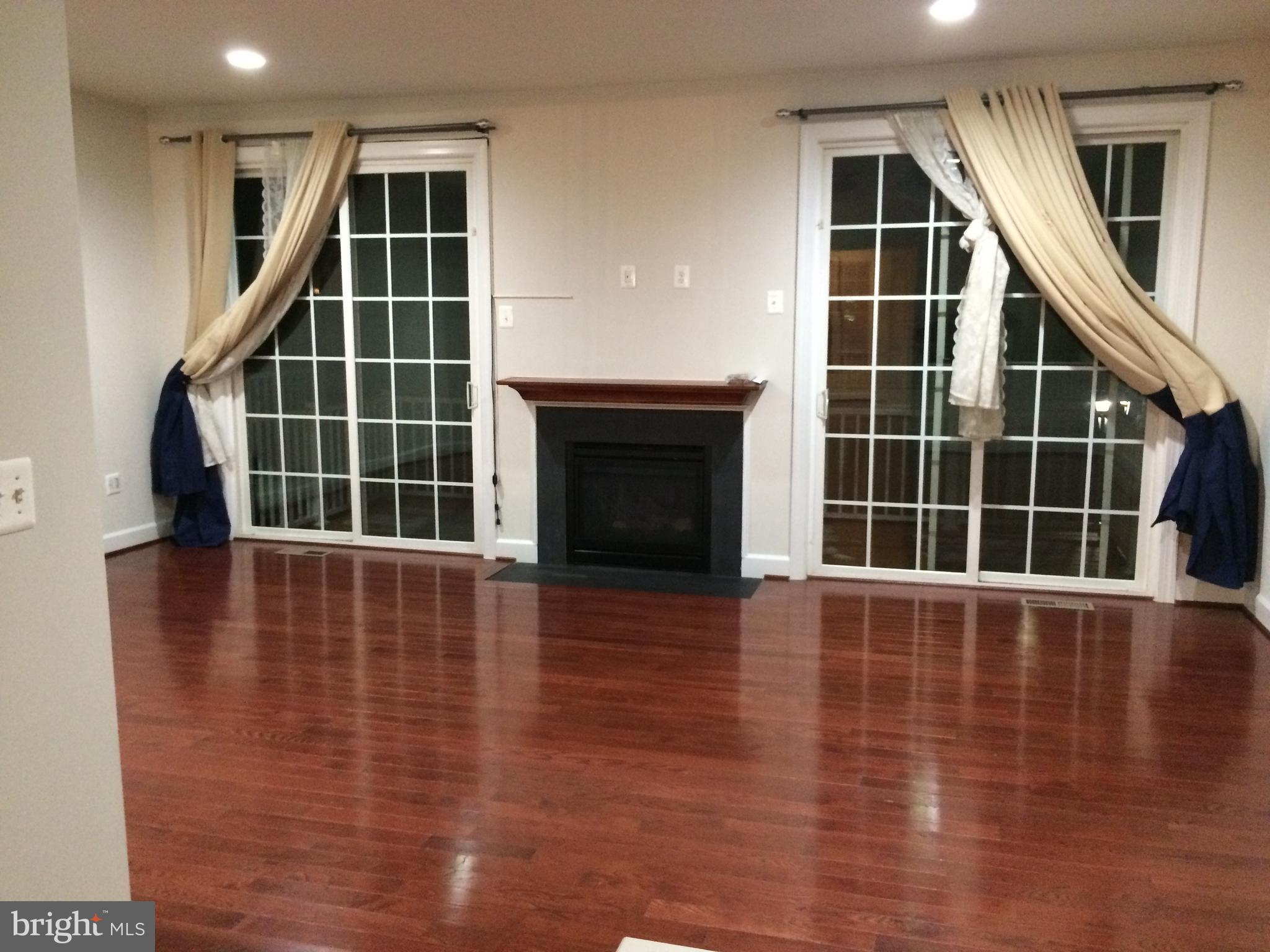 SOUTH VAN BUREN - Residential Lease