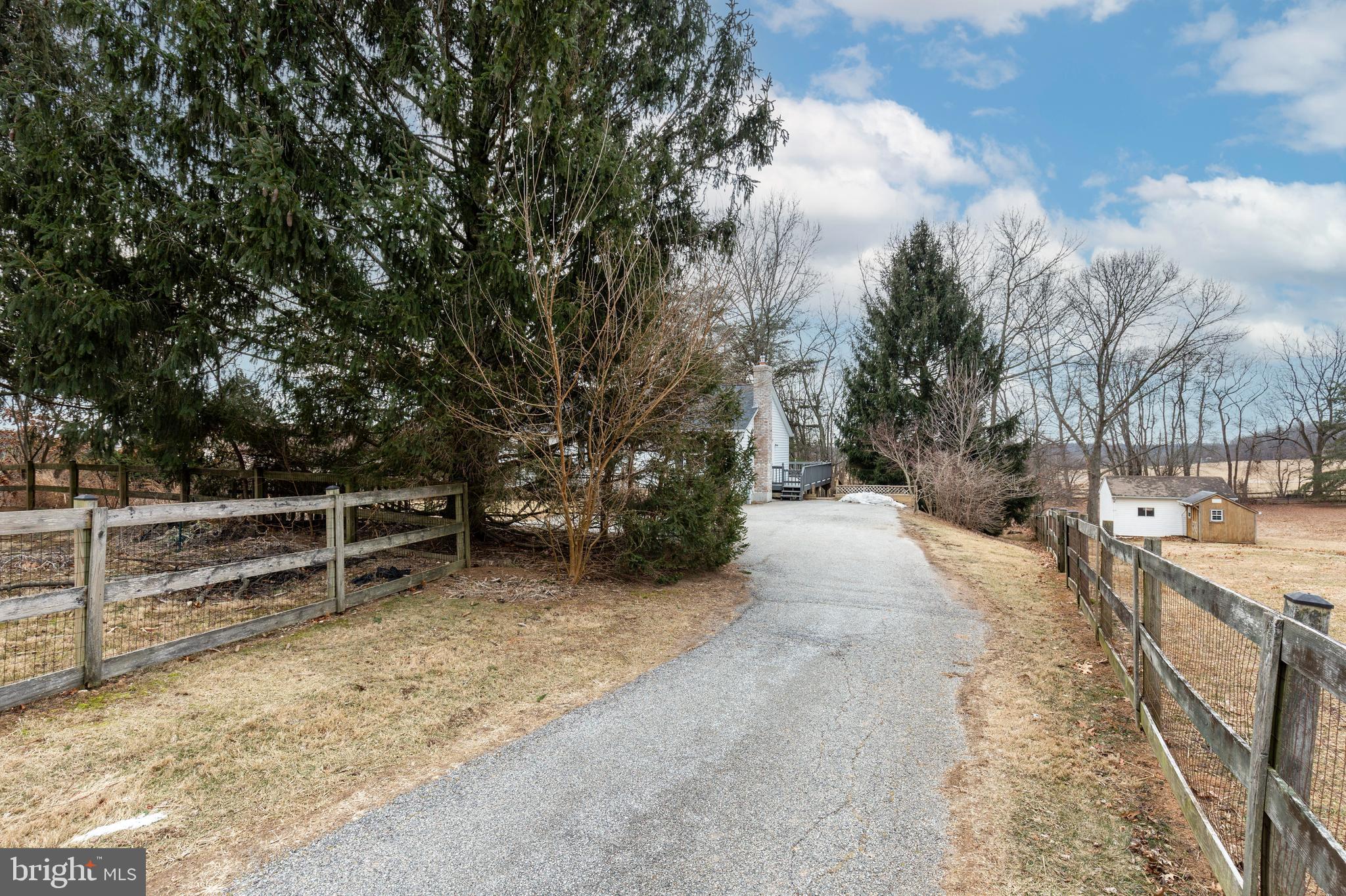 WINFIELD - Residential