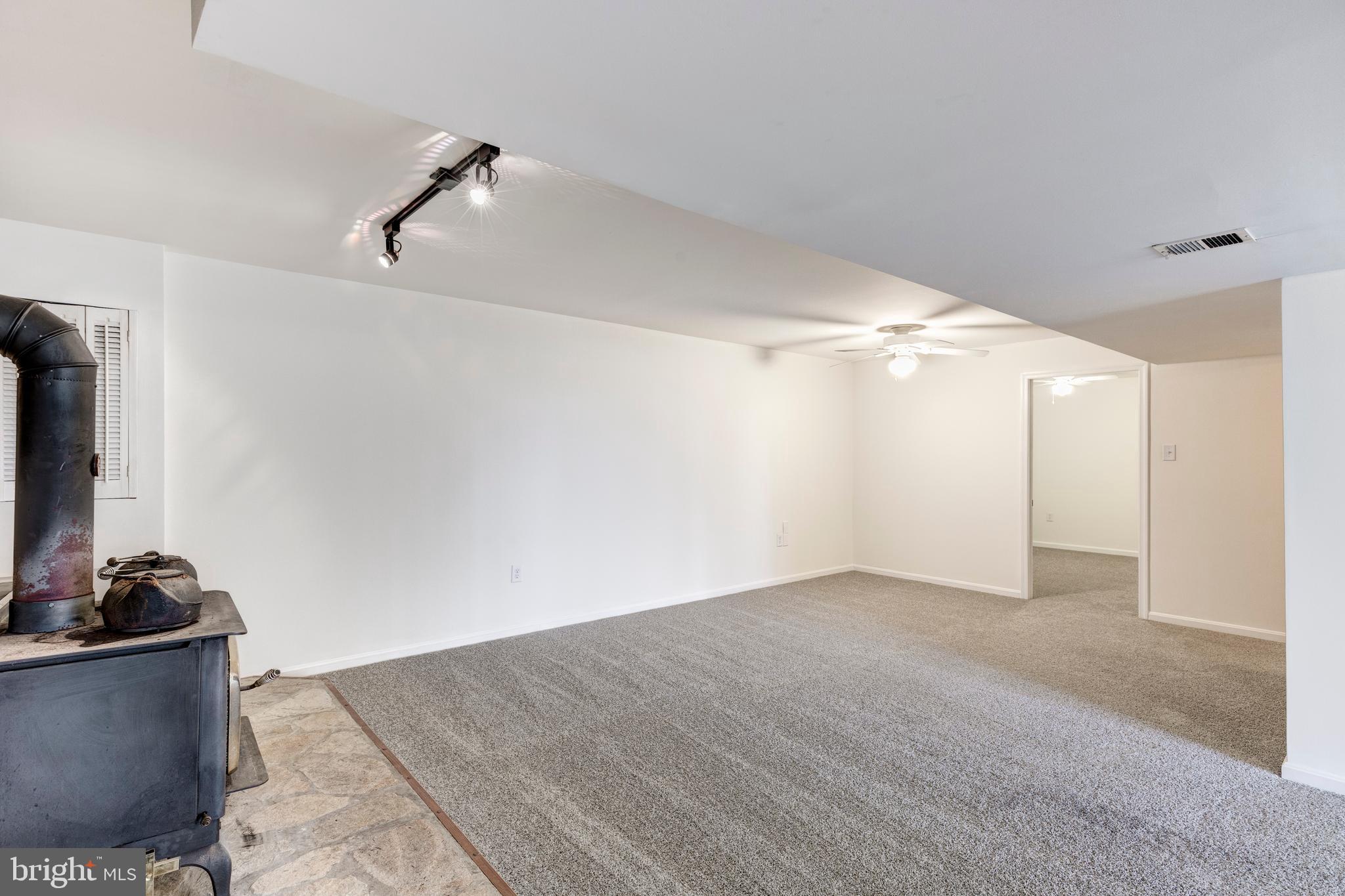 WINFIELD - Residential