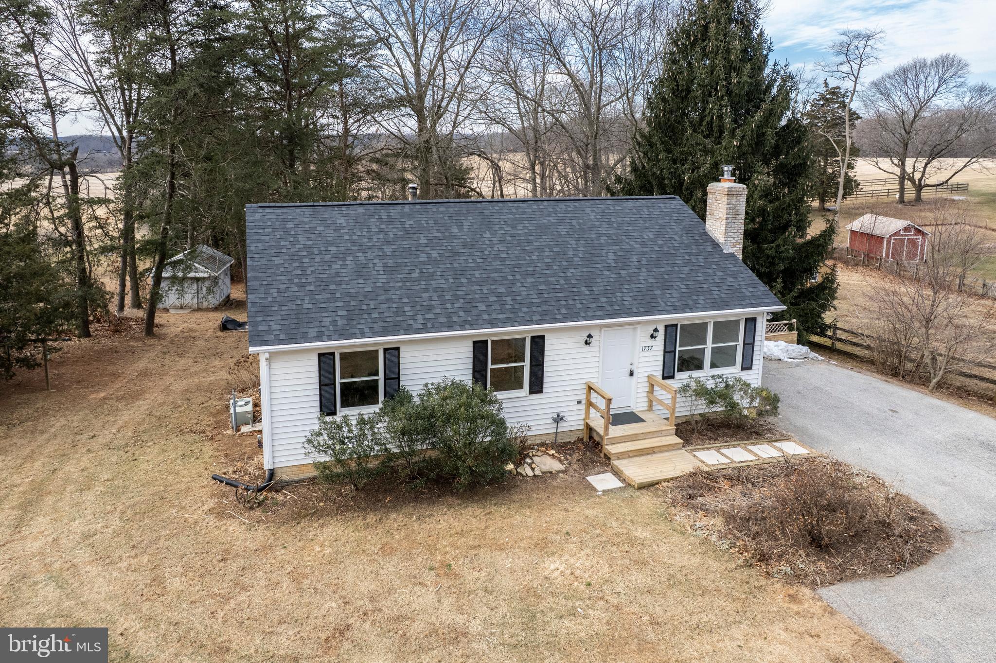 WINFIELD - Residential