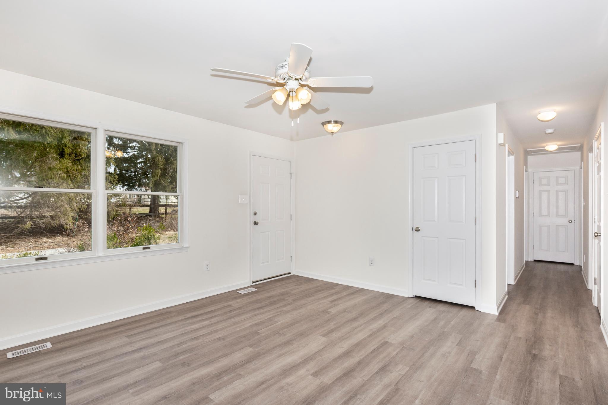 WINFIELD - Residential