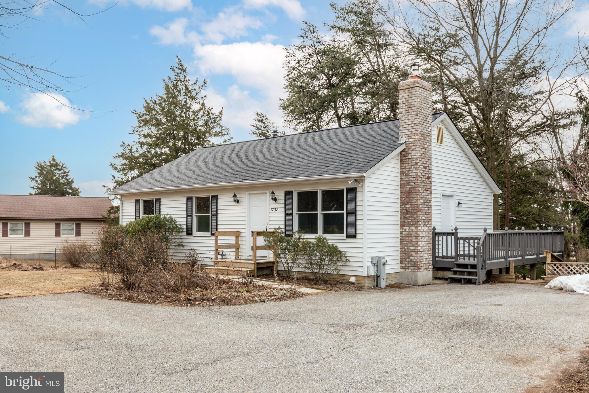 WINFIELD - Residential