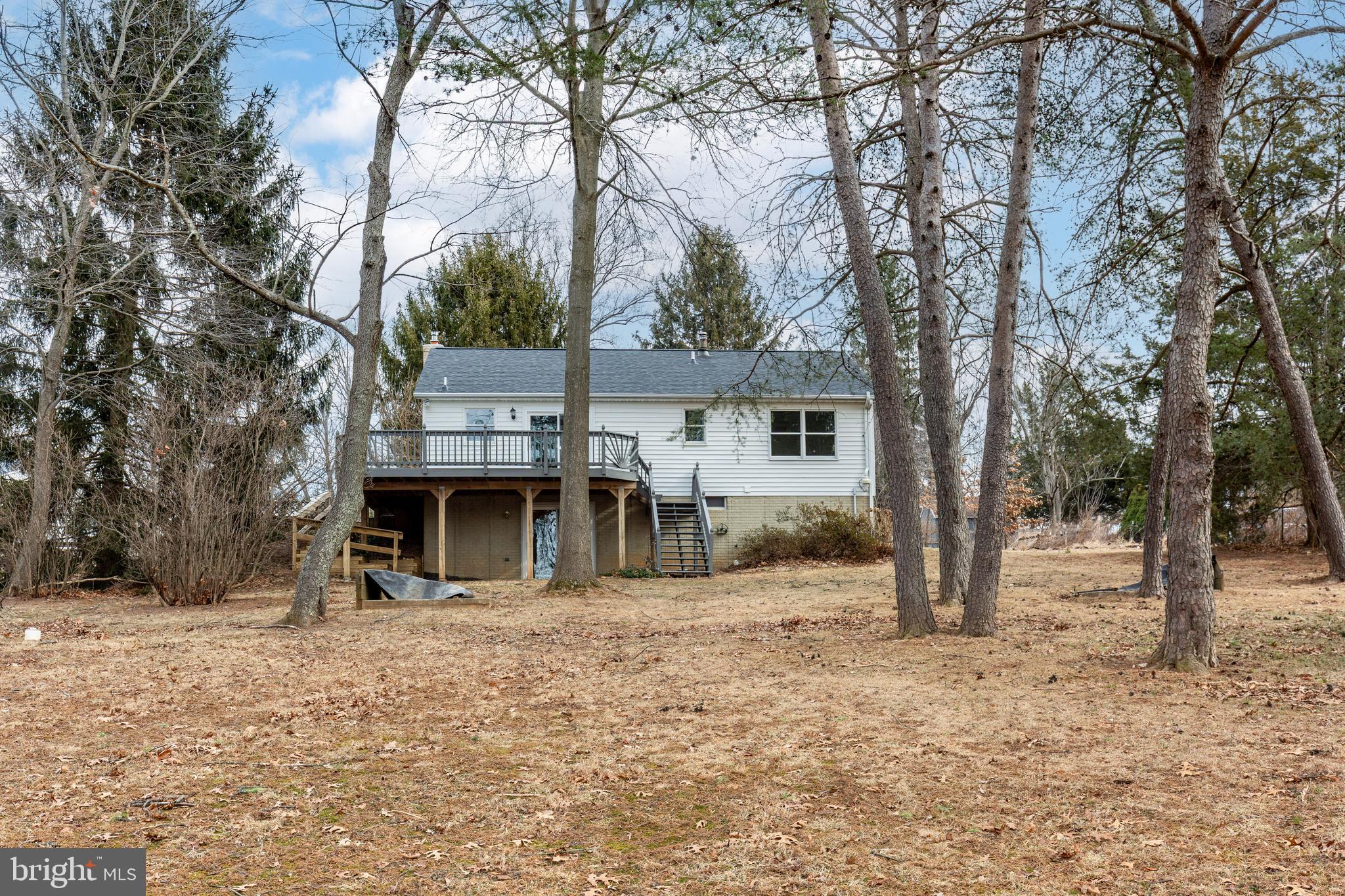 WINFIELD - Residential