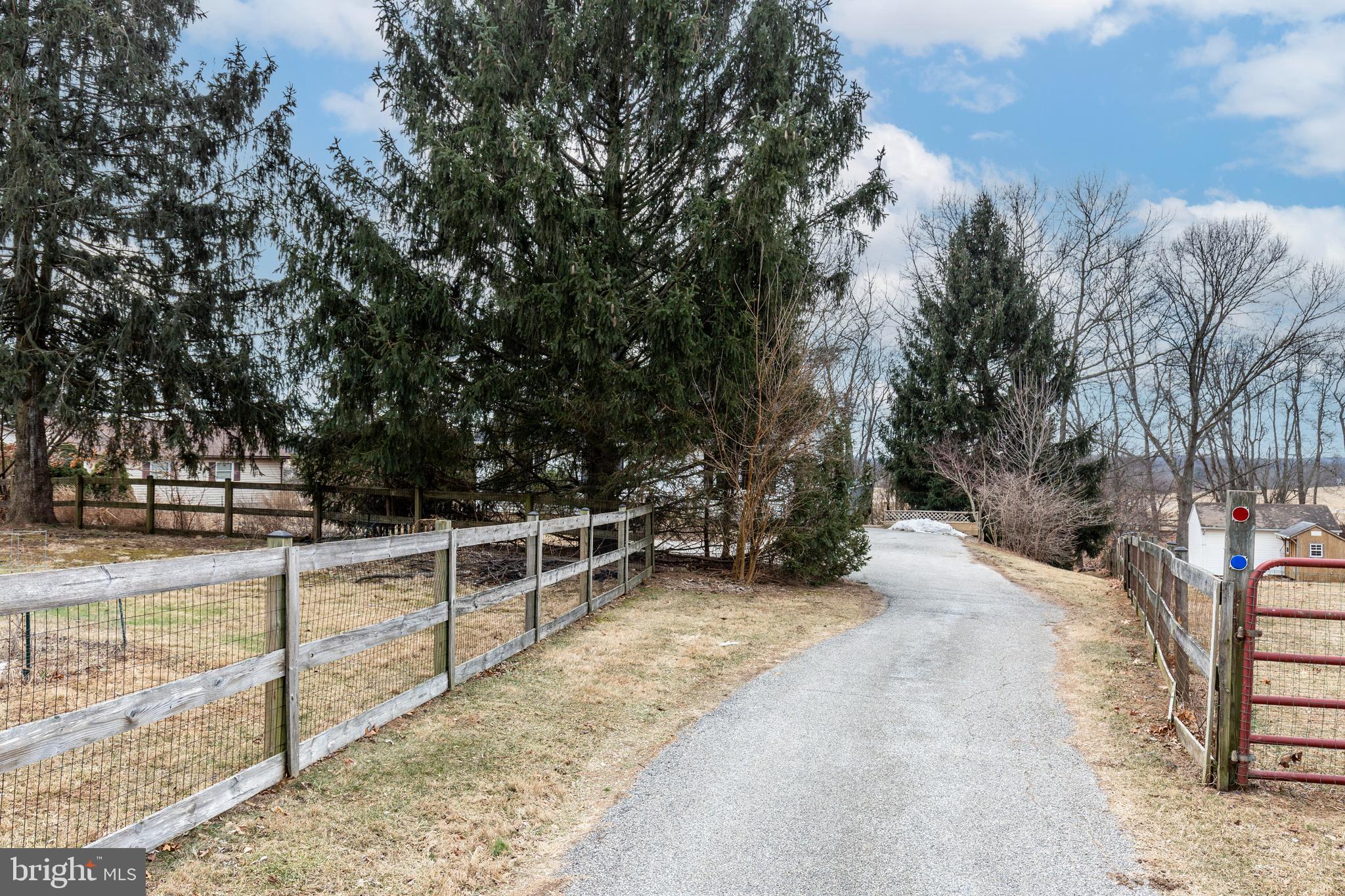 WINFIELD - Residential