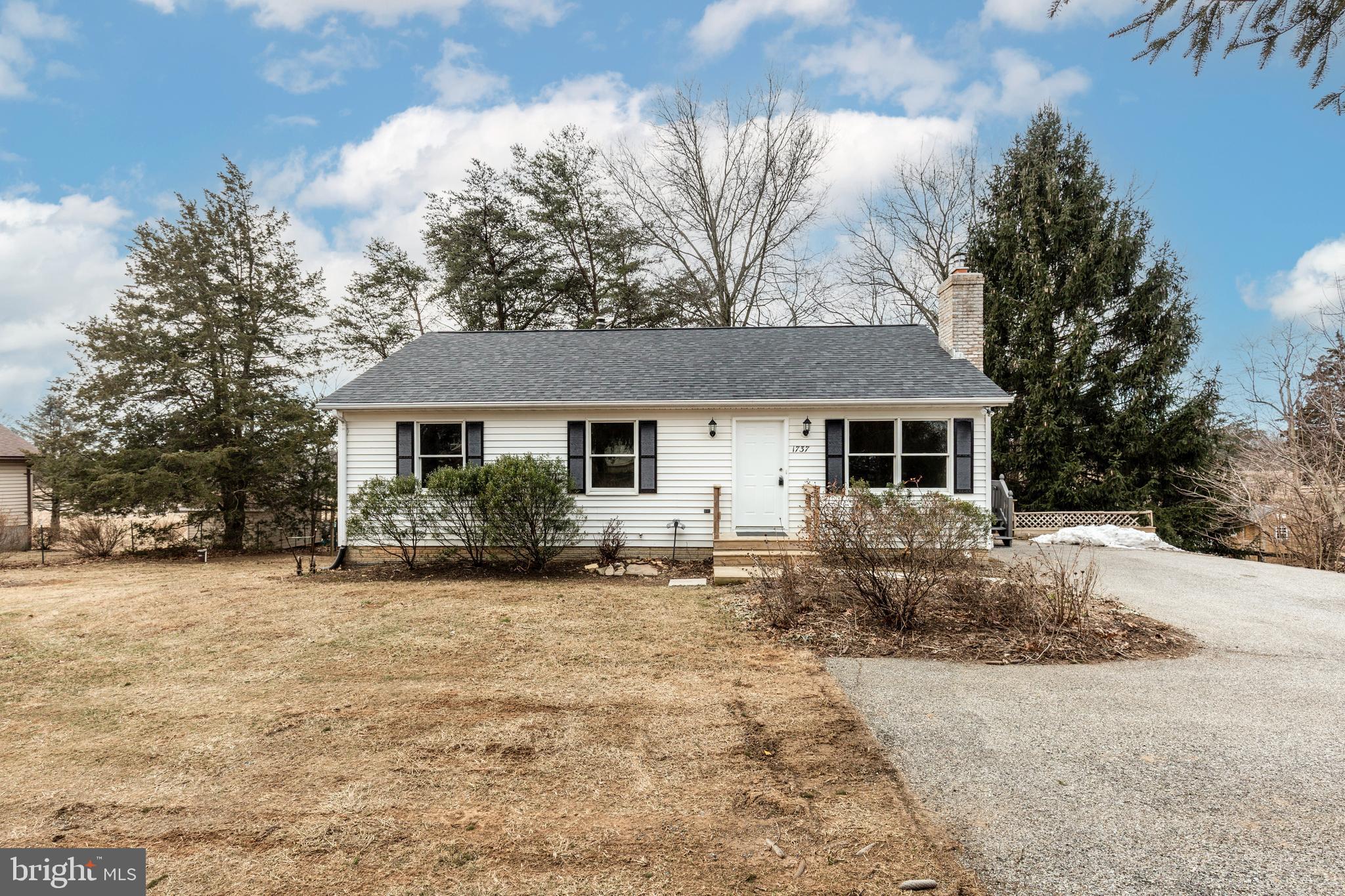 WINFIELD - Residential