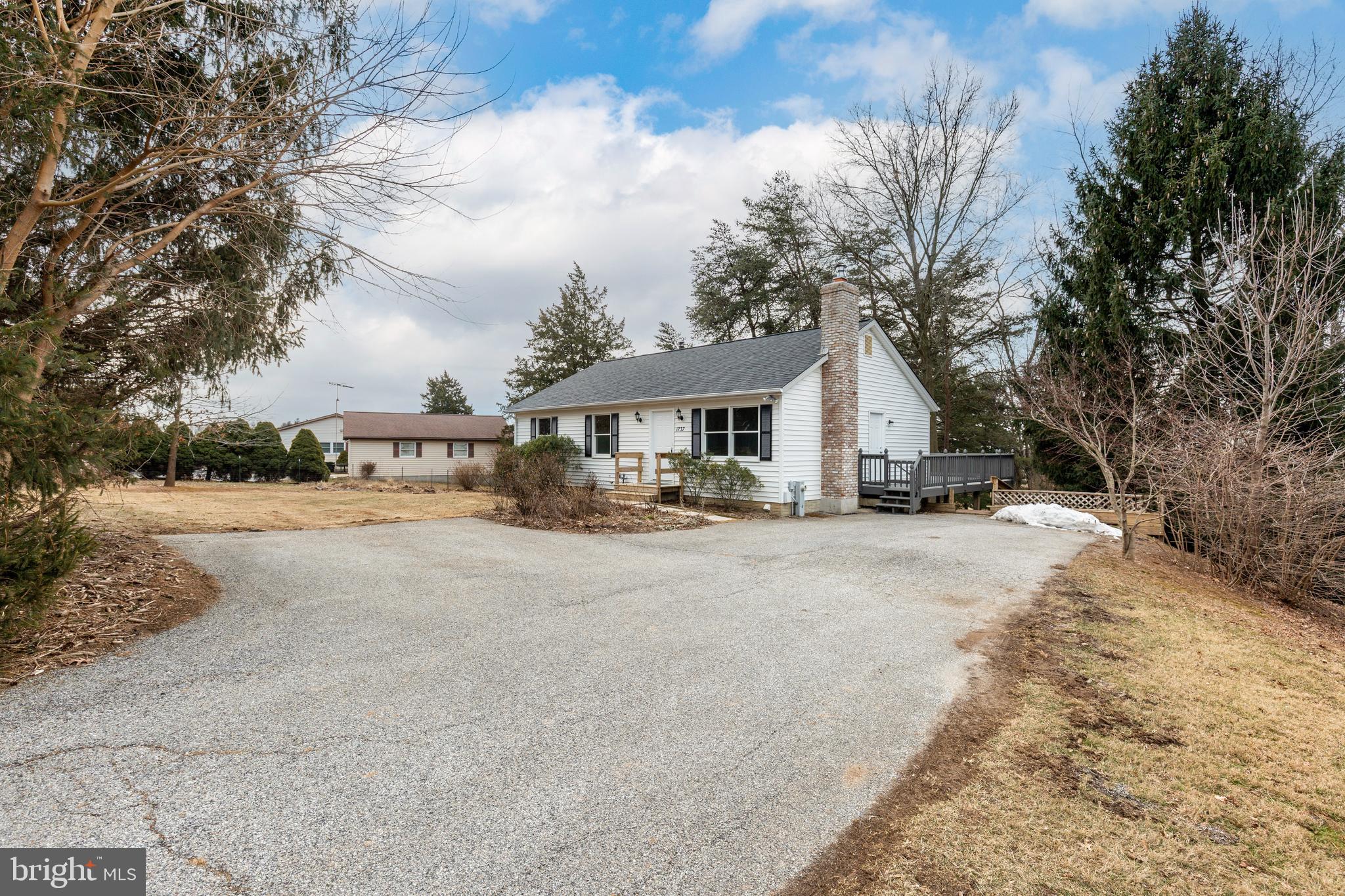 WINFIELD - Residential