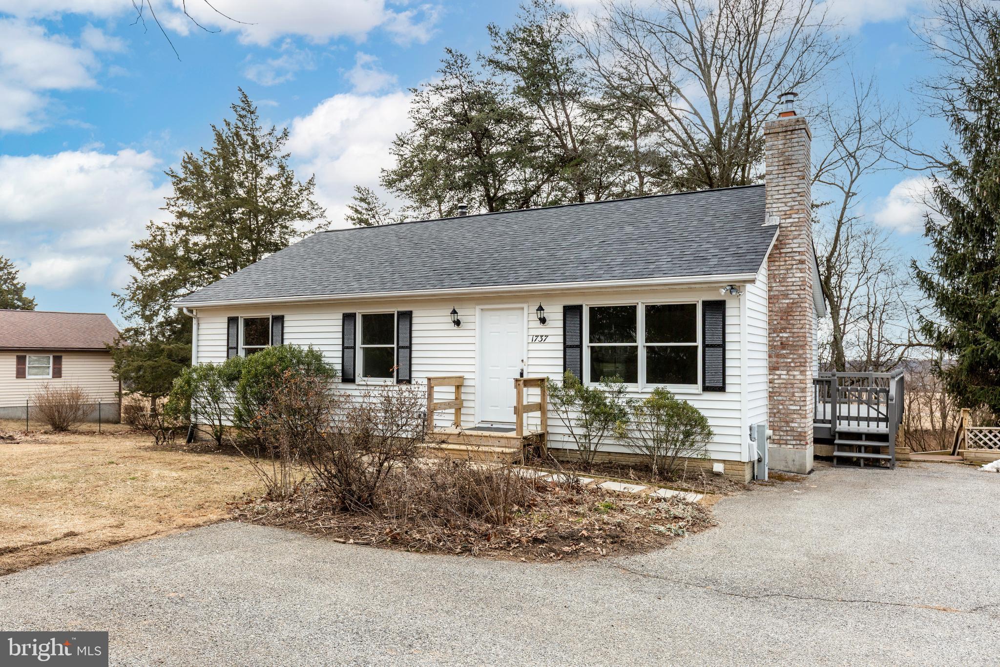 WINFIELD - Residential