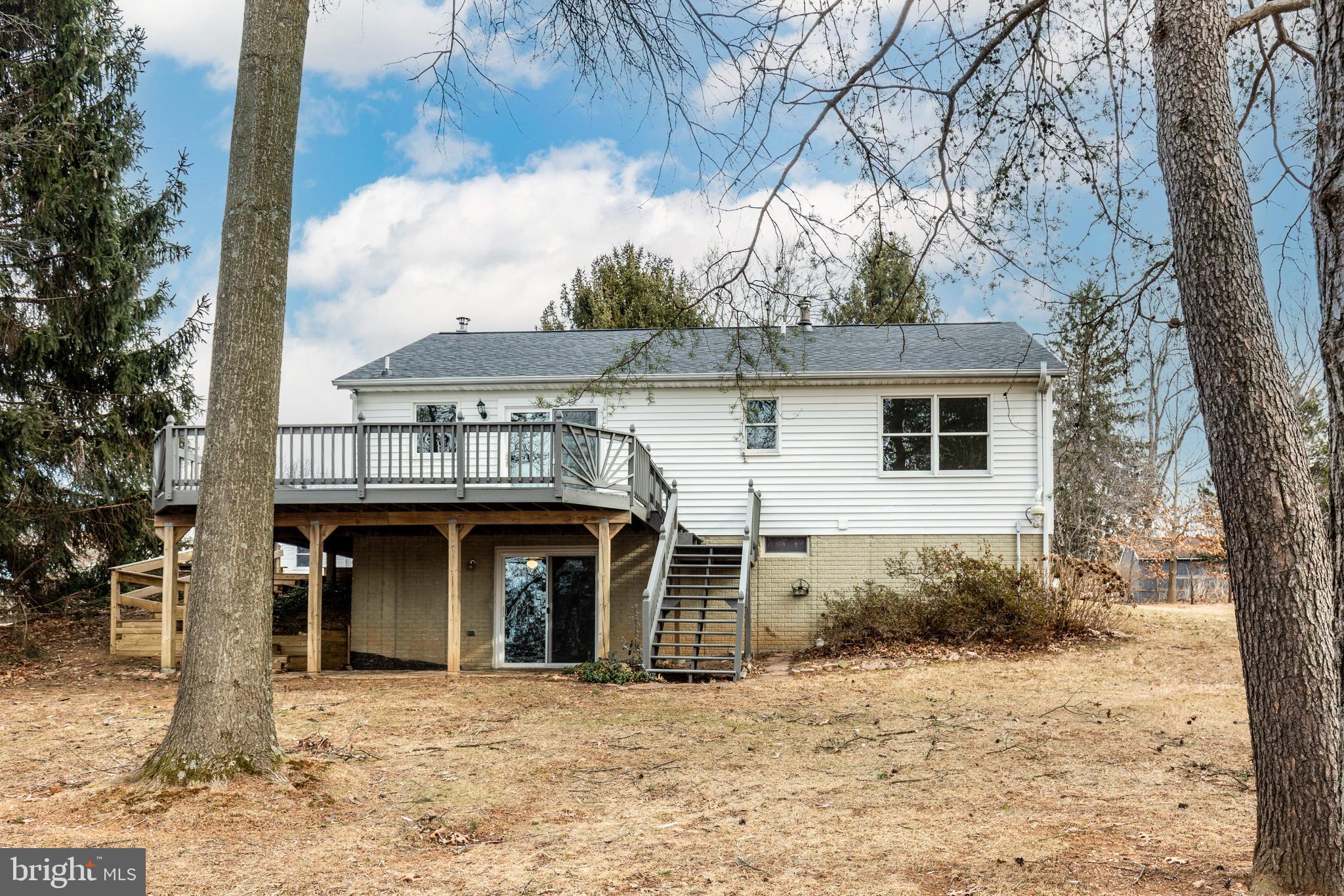 WINFIELD - Residential