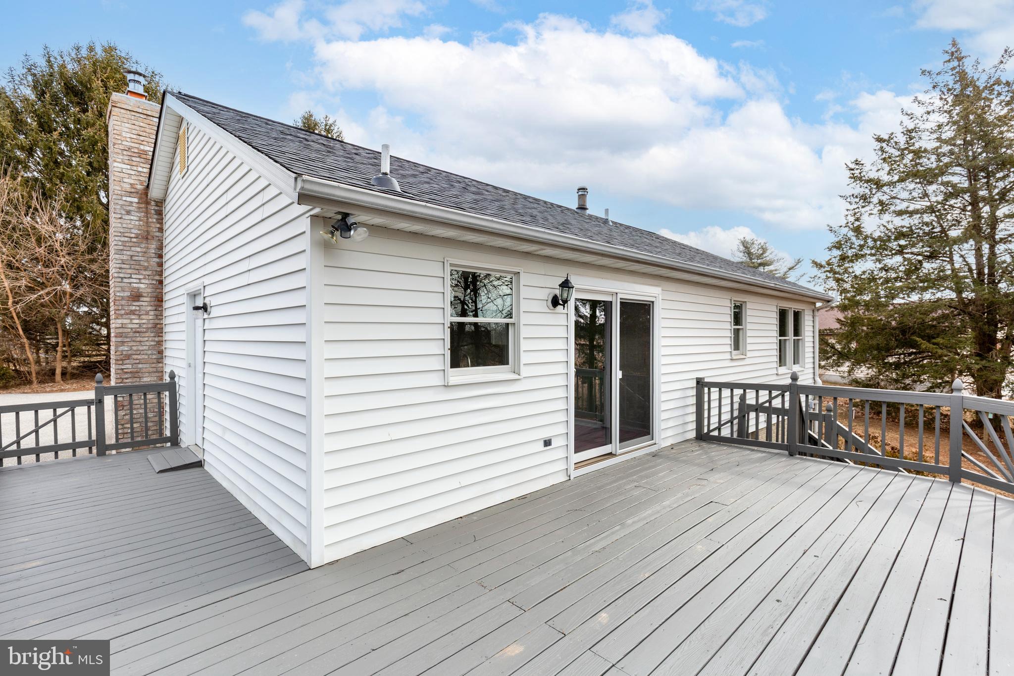 WINFIELD - Residential