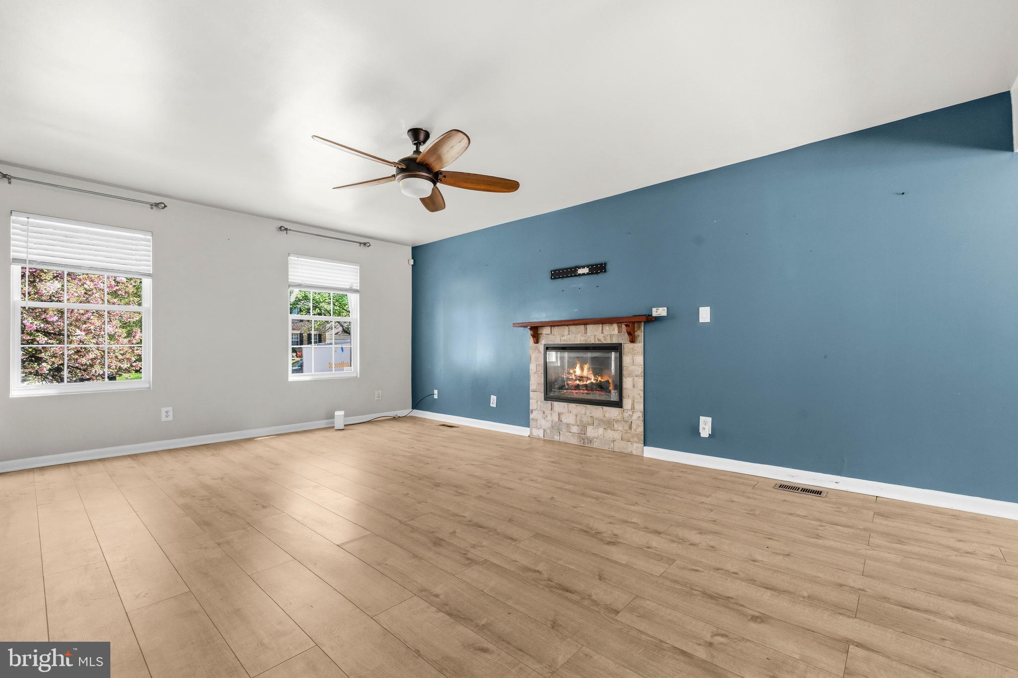 STONEGATE - Residential