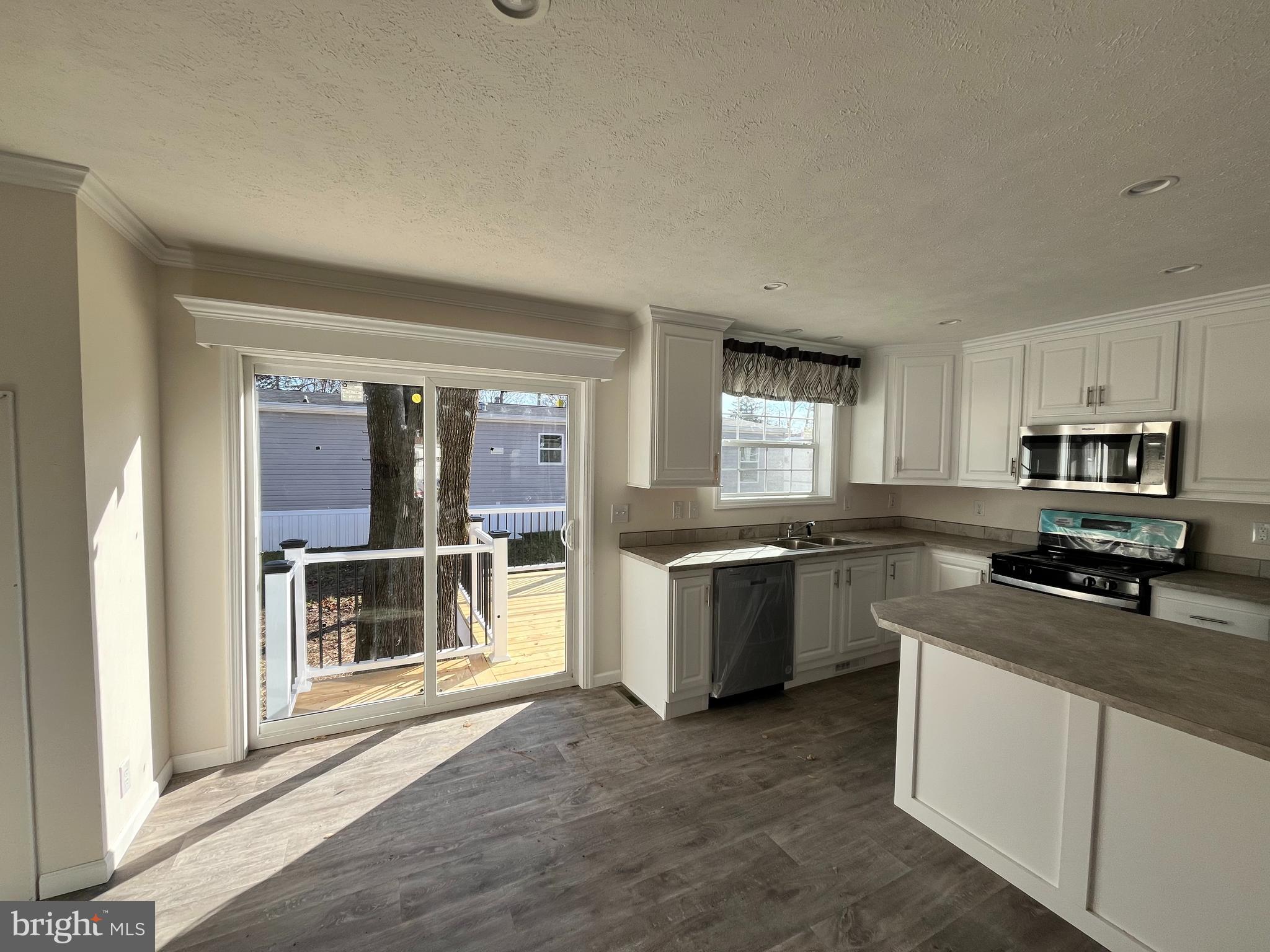 RIDGEVIEW - Residential