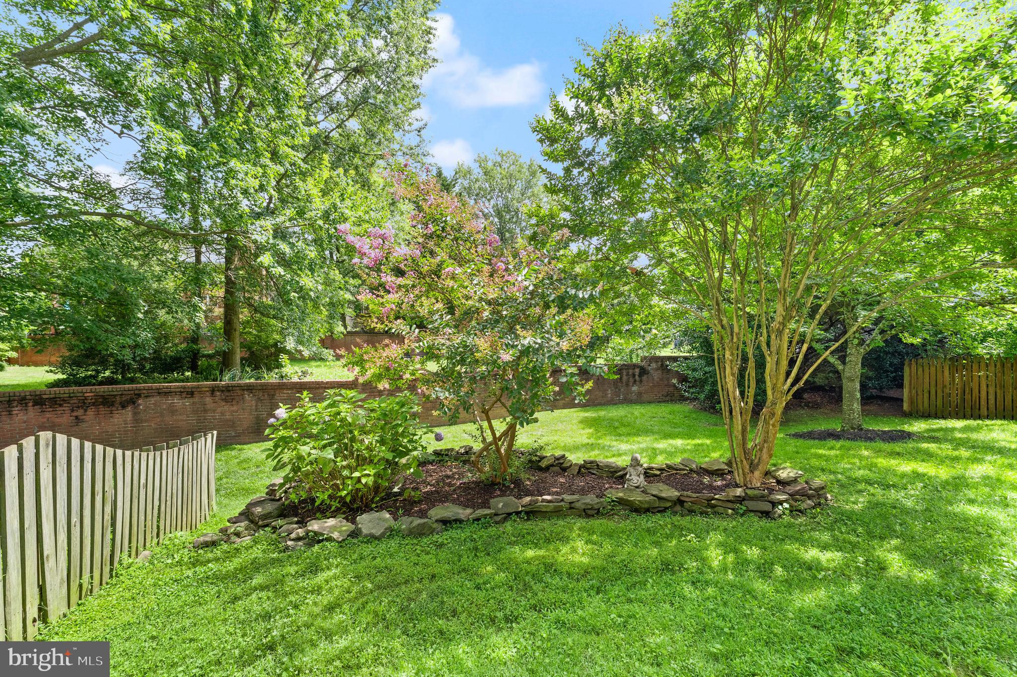 126 MENDON LANE SW
