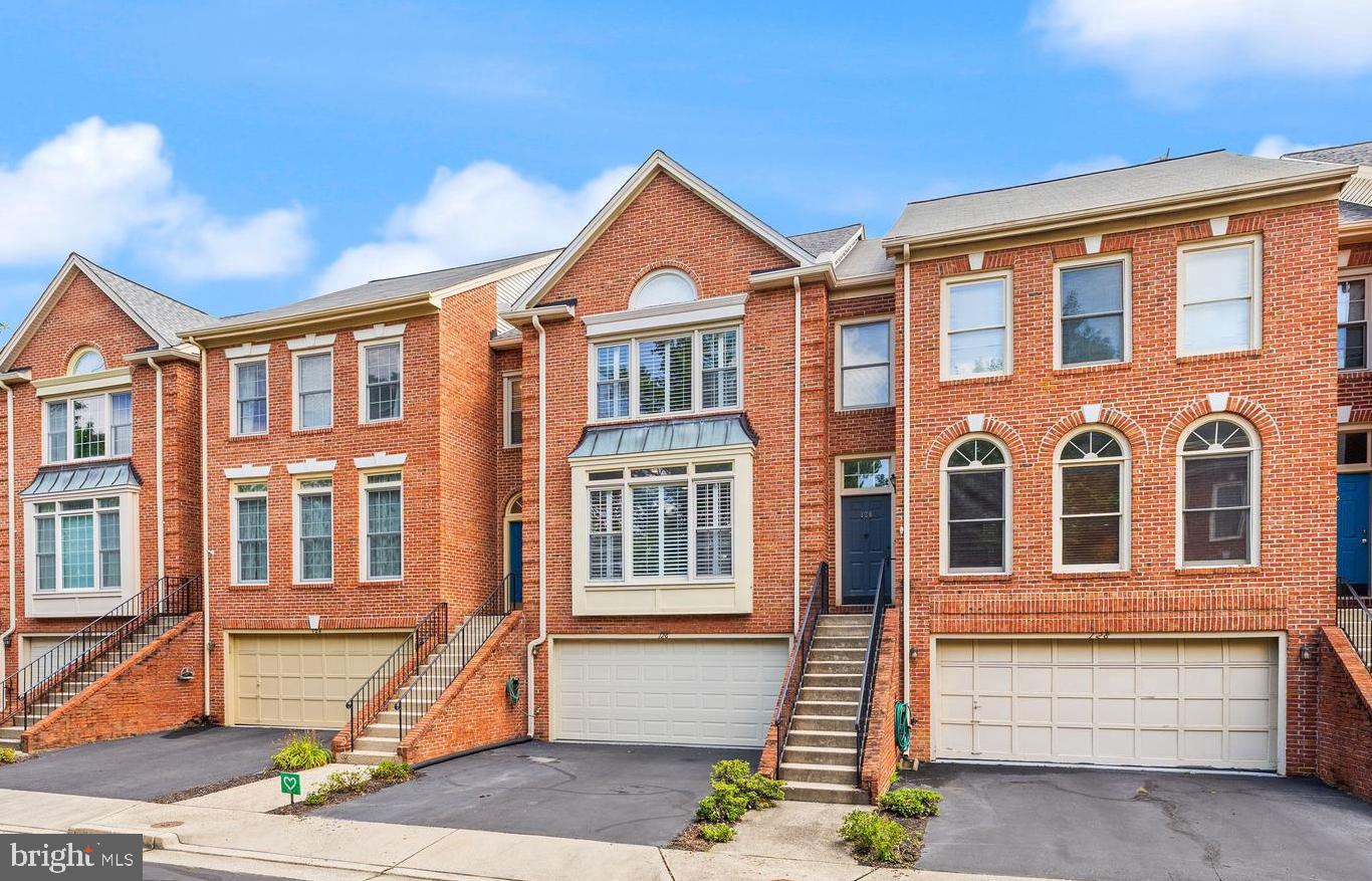 126 MENDON LANE SW
