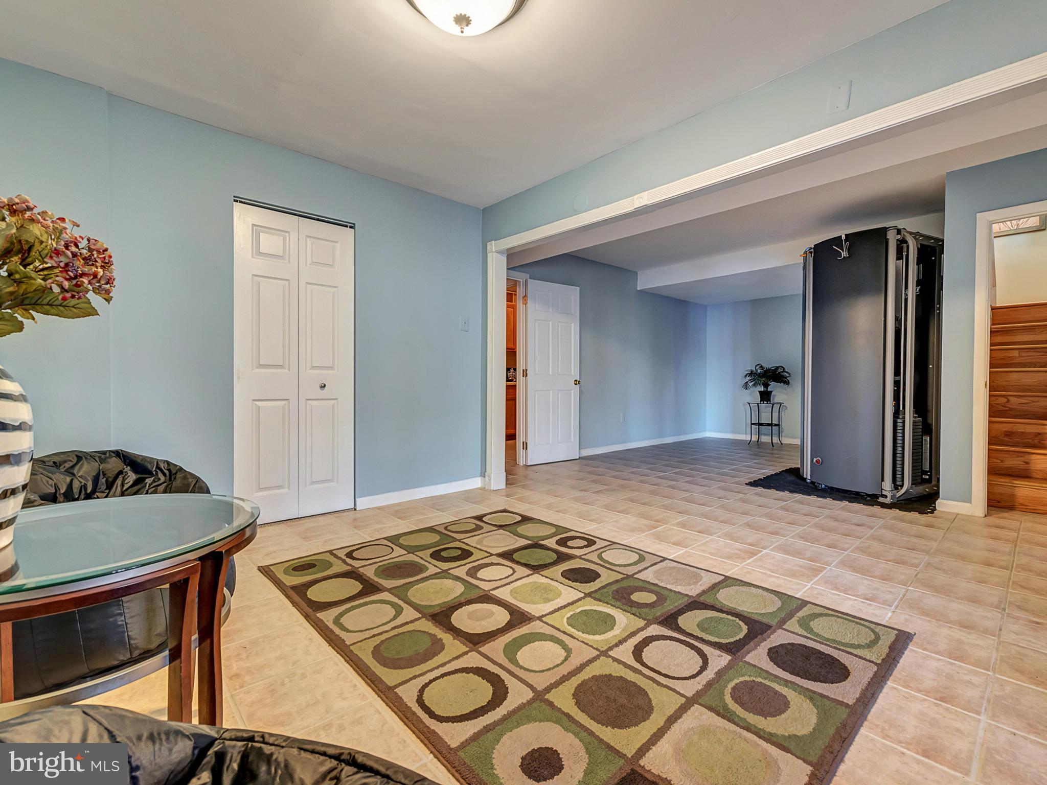 CHURCHILL TOWN SECTOR - Residential