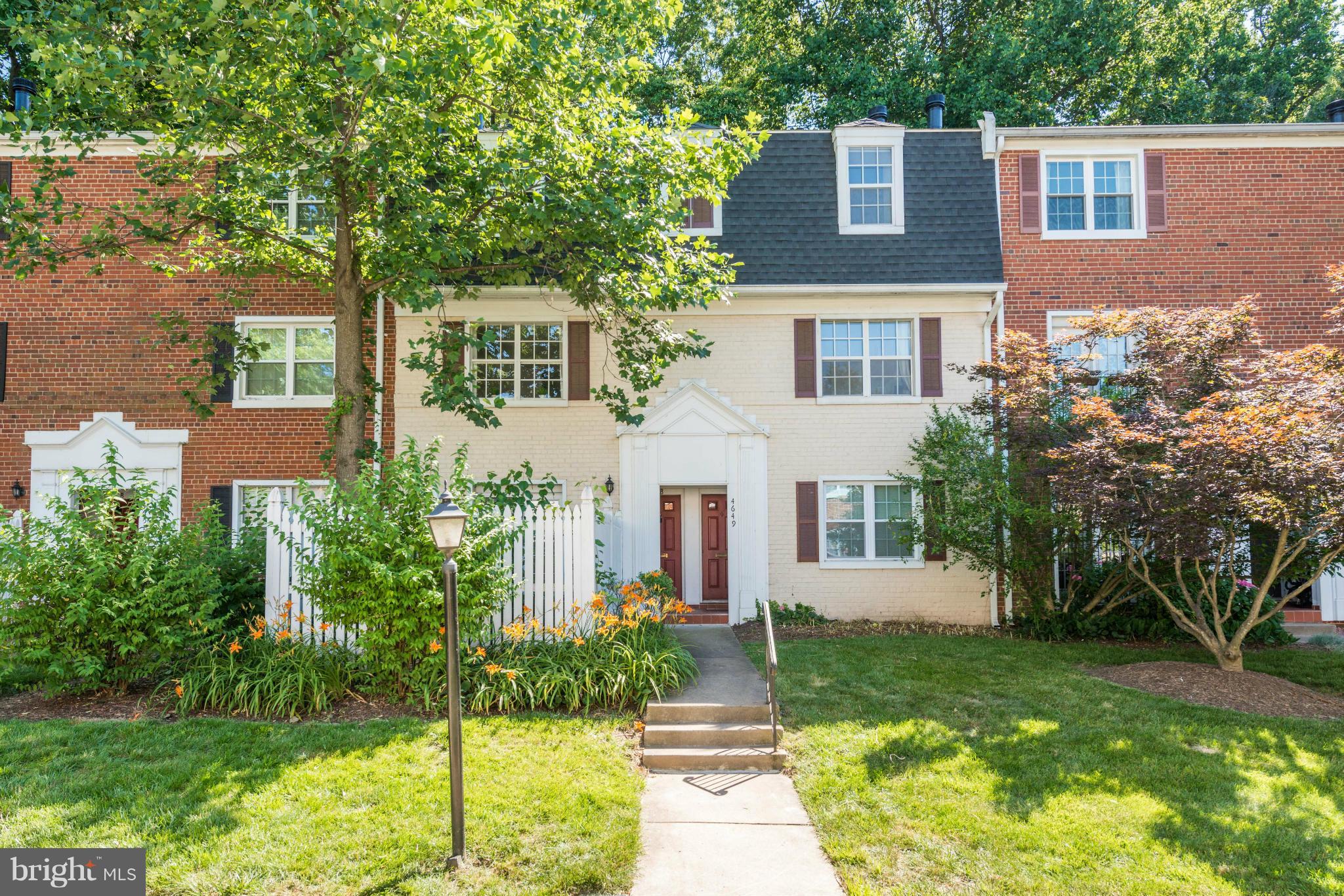 THE ARLINGTON - Residential