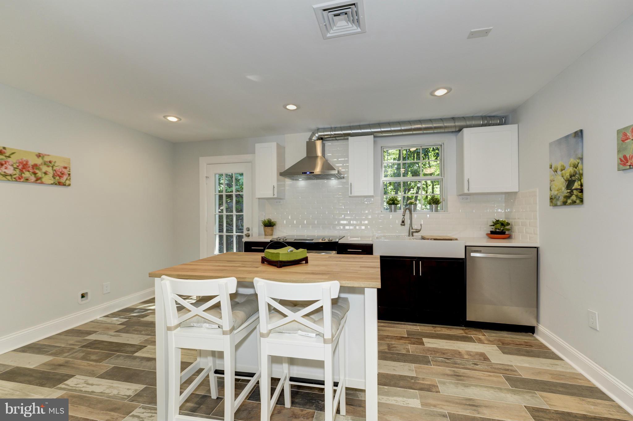 THE ARLINGTON - Residential