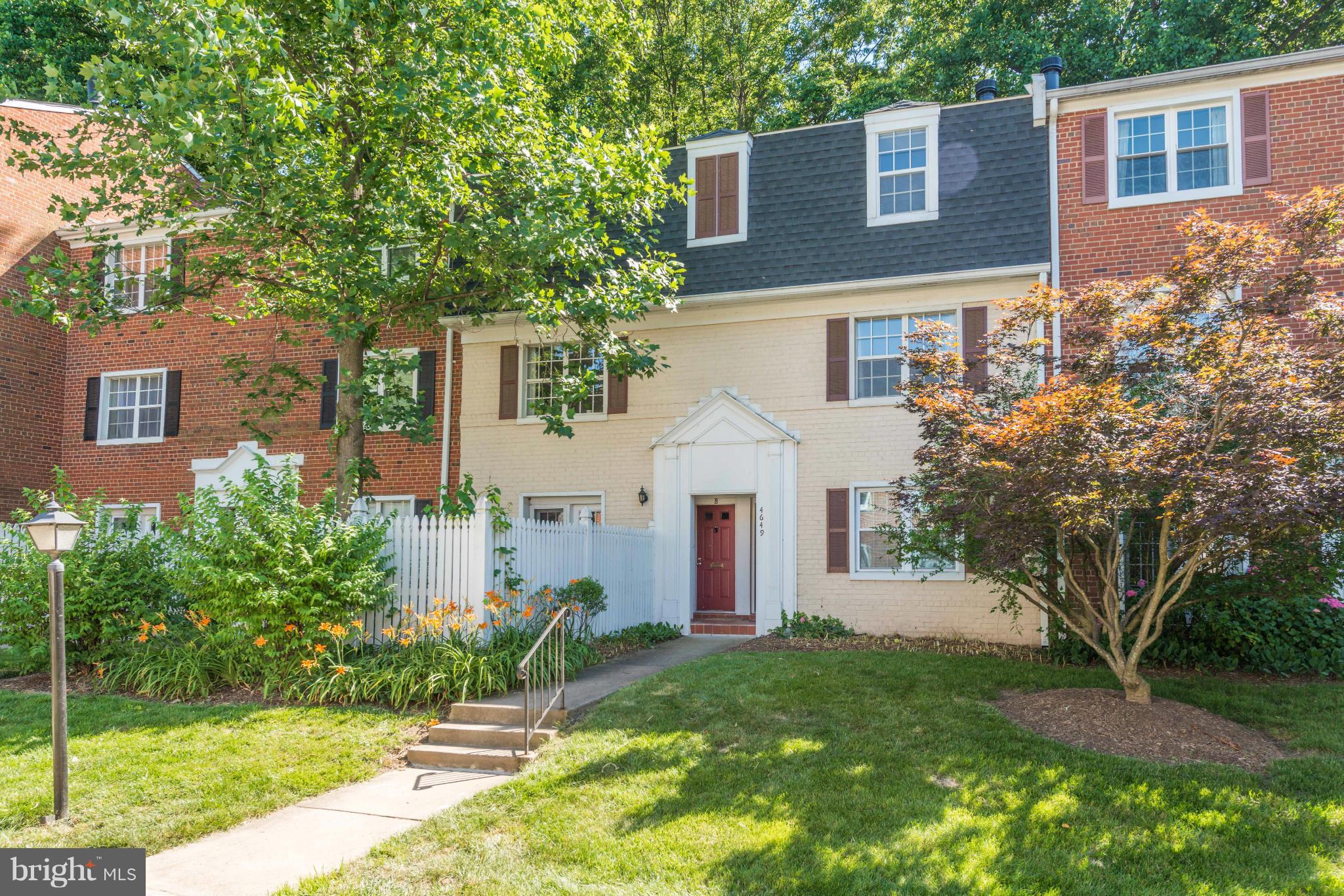 THE ARLINGTON - Residential