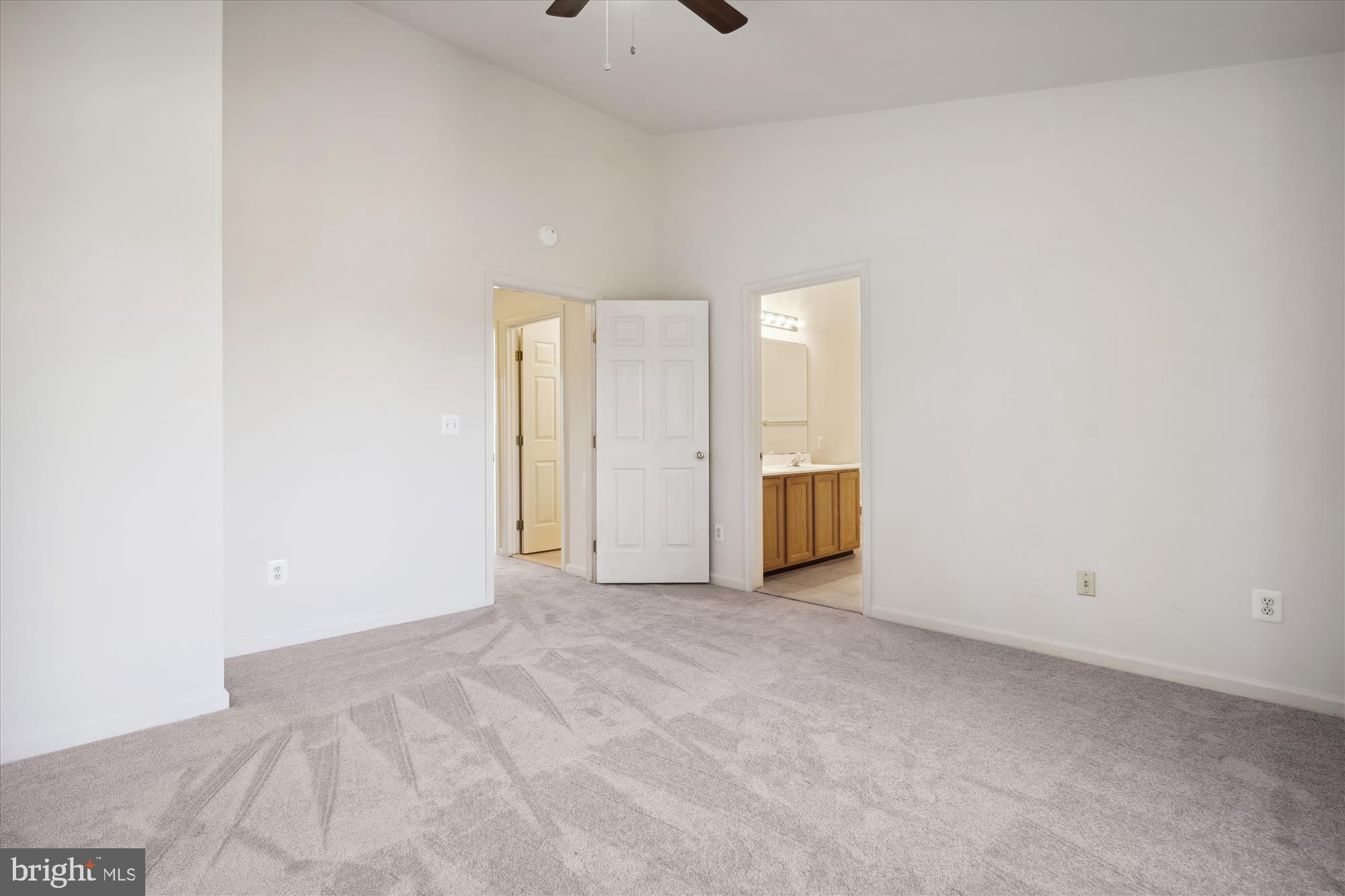 CENTRE RIDGE - Residential Lease