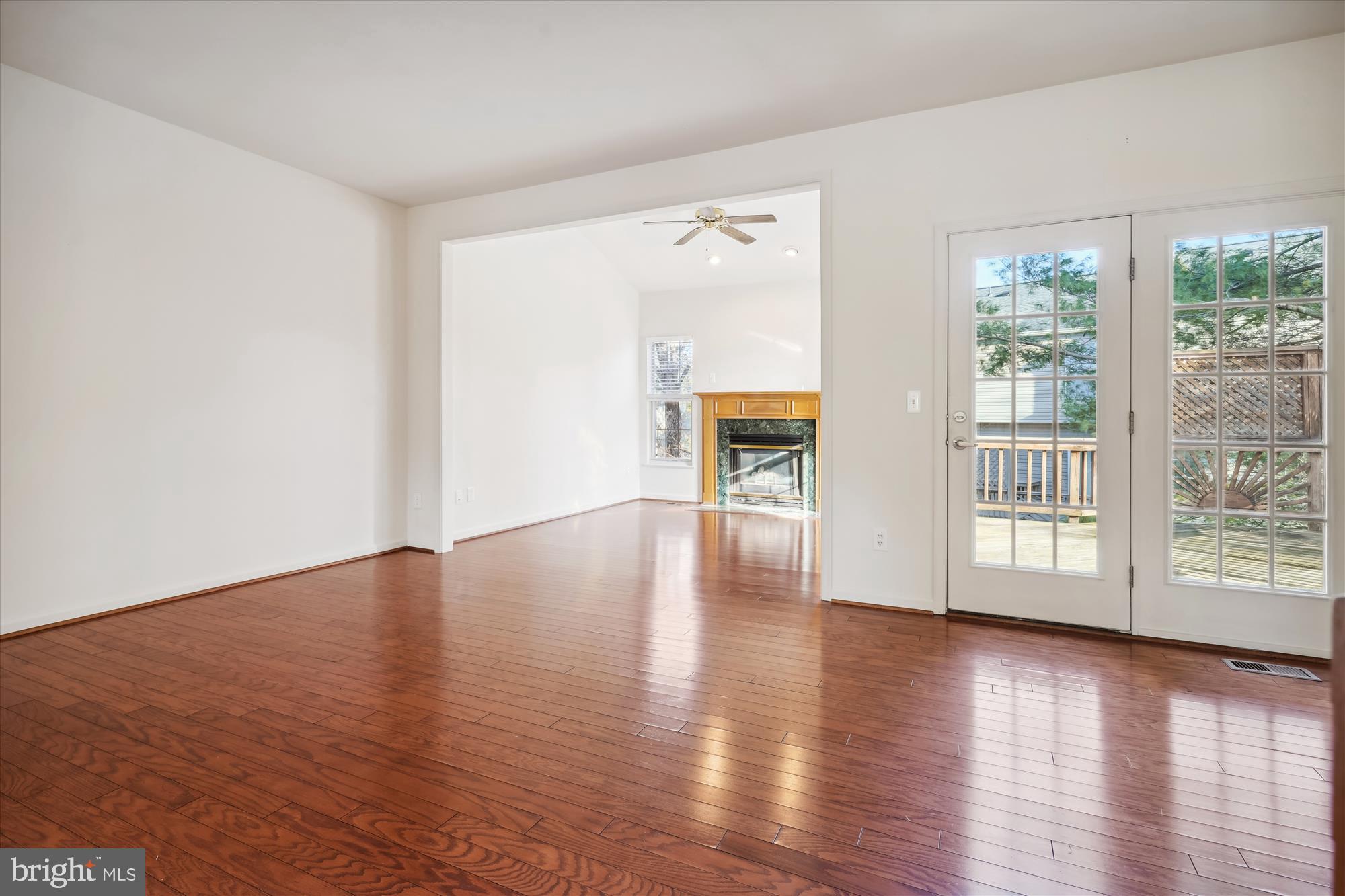 CENTRE RIDGE - Residential Lease