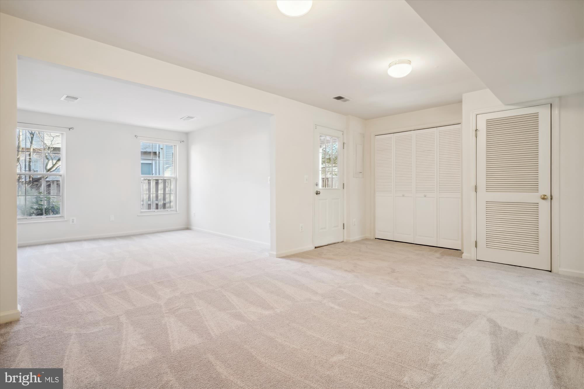 CENTRE RIDGE - Residential Lease