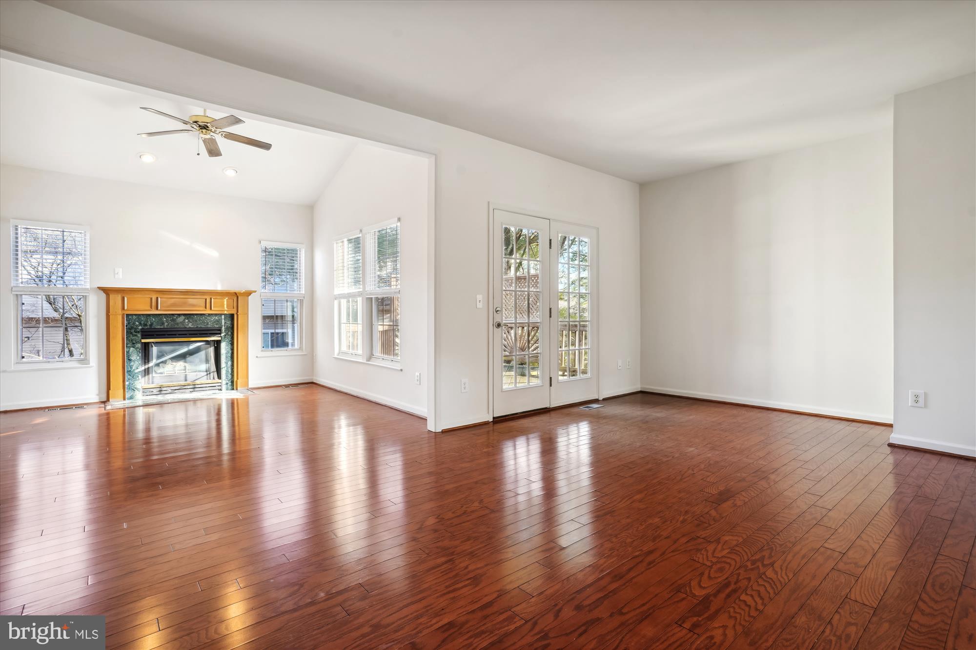 CENTRE RIDGE - Residential Lease