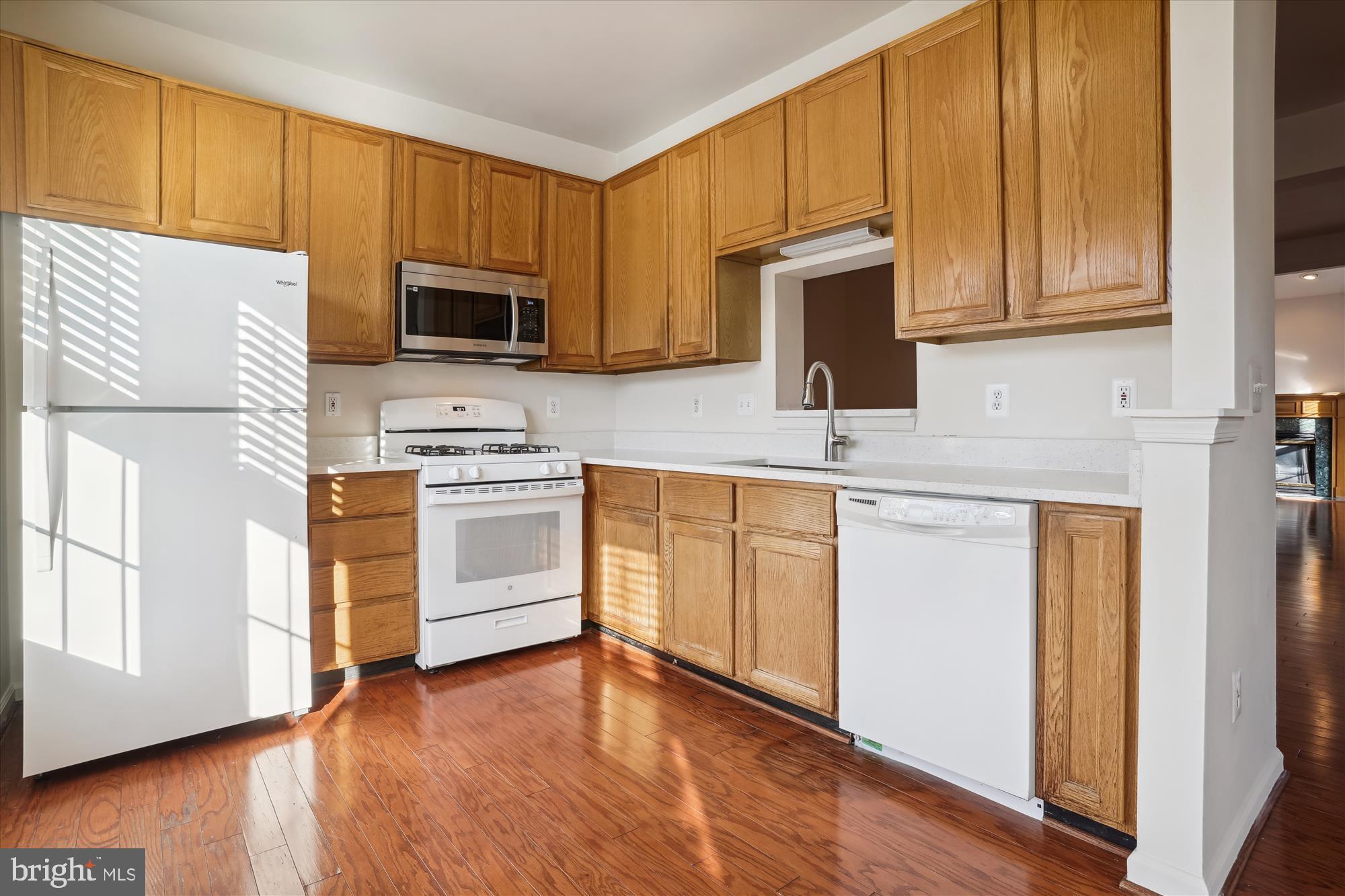 CENTRE RIDGE - Residential Lease