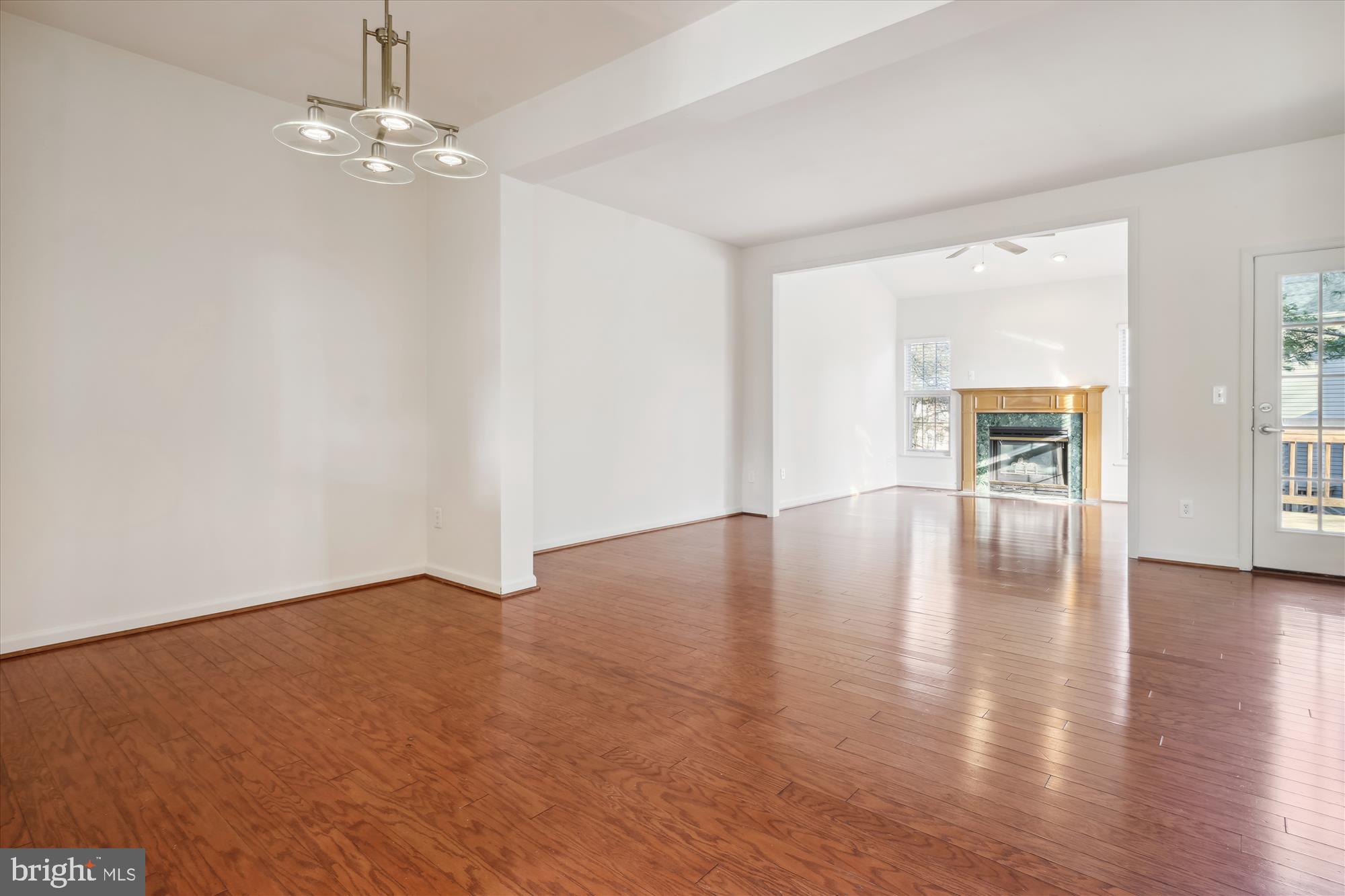 CENTRE RIDGE - Residential Lease