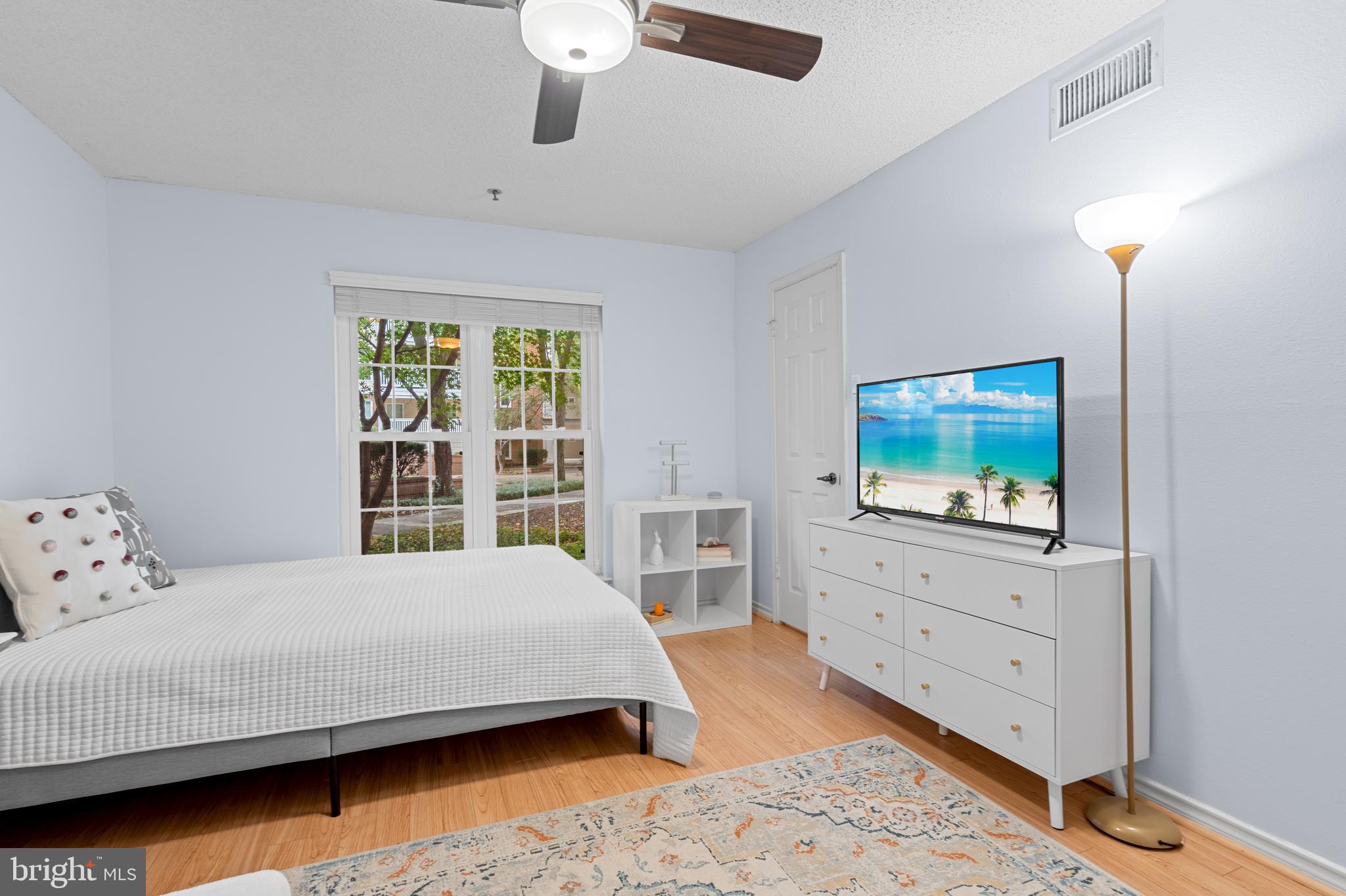 FOUNTAINS AT MCLEAN - Residential Lease