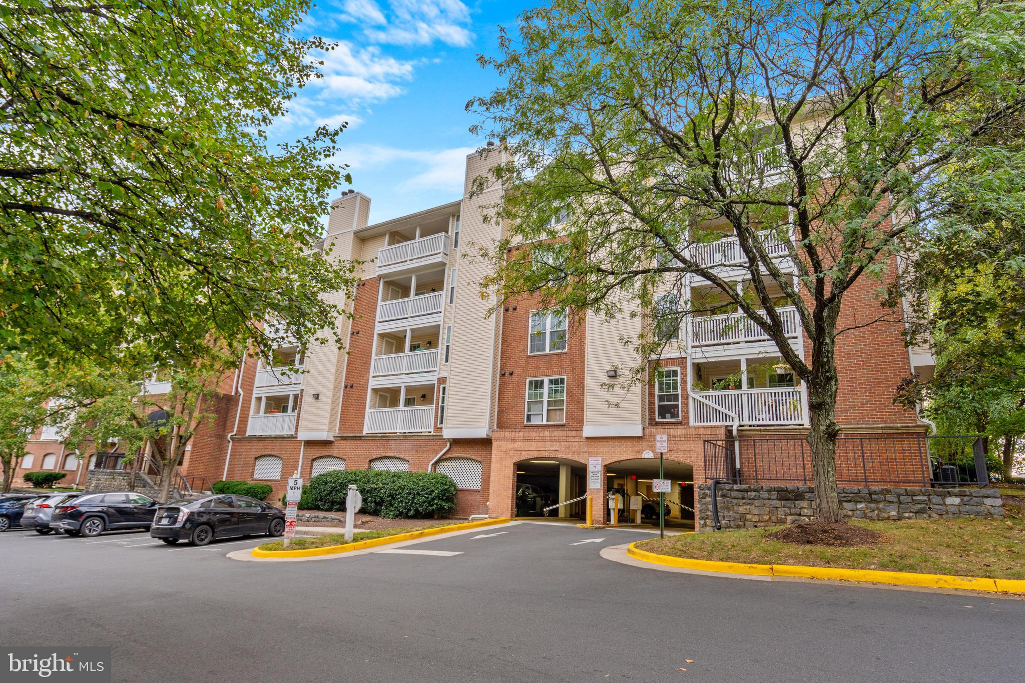 FOUNTAINS AT MCLEAN - Residential Lease