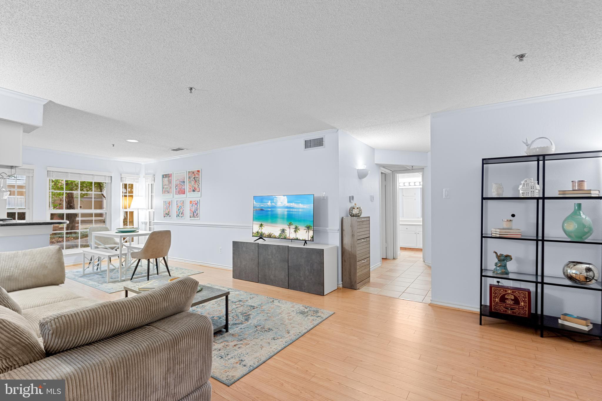 1504 LINCOLN WAY 106