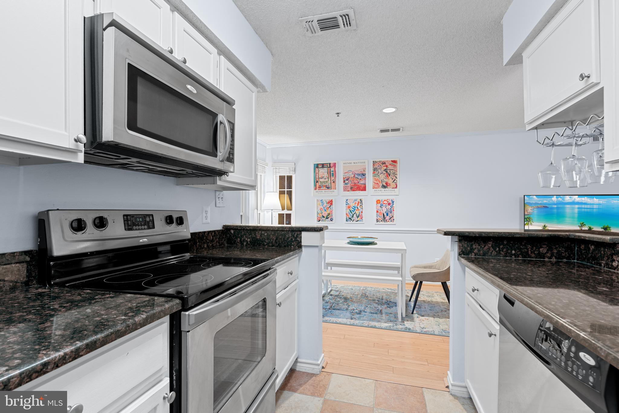 FOUNTAINS AT MCLEAN - Residential Lease