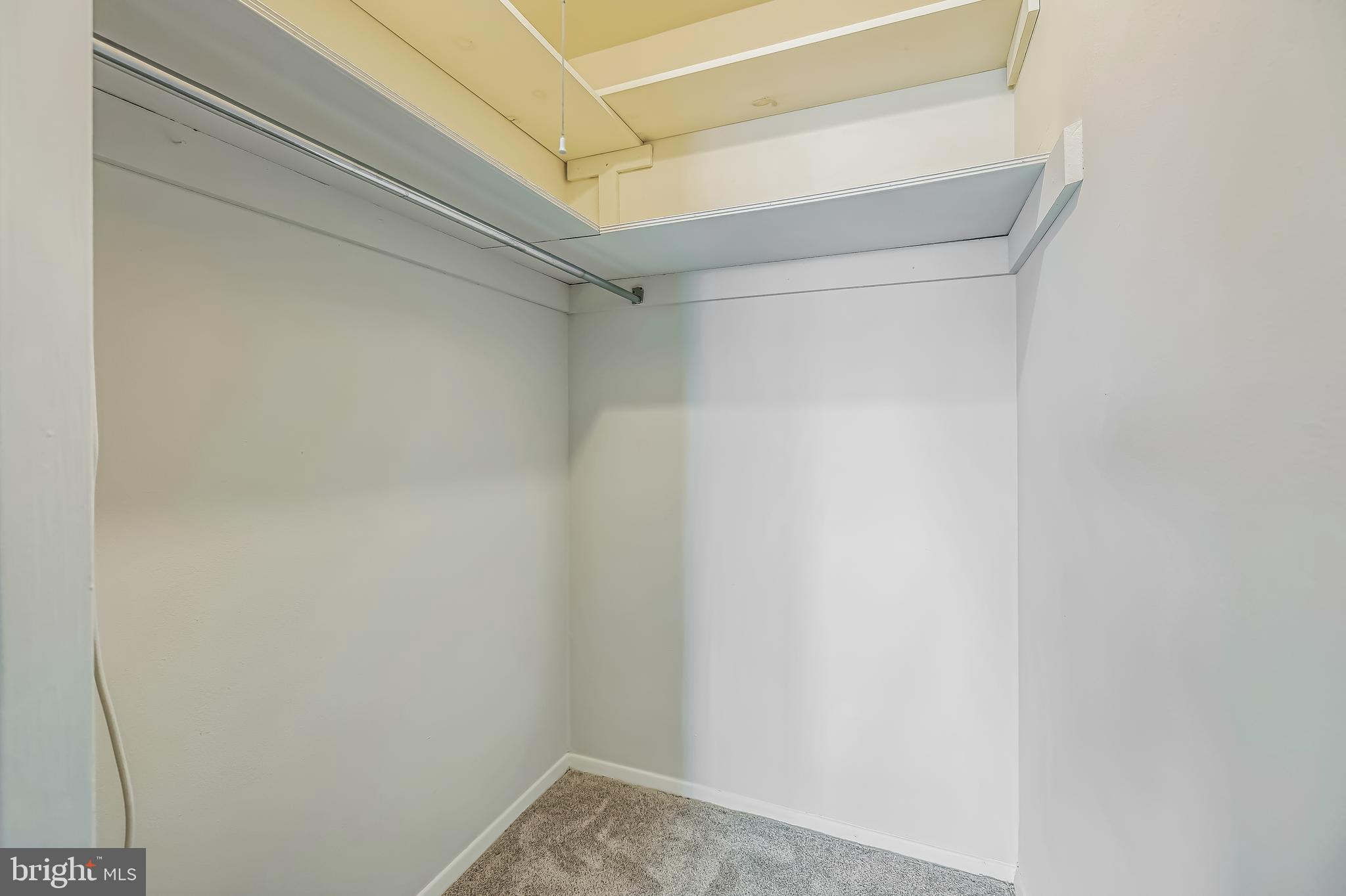 WASHINGTONIAN TOWER - Residential Lease