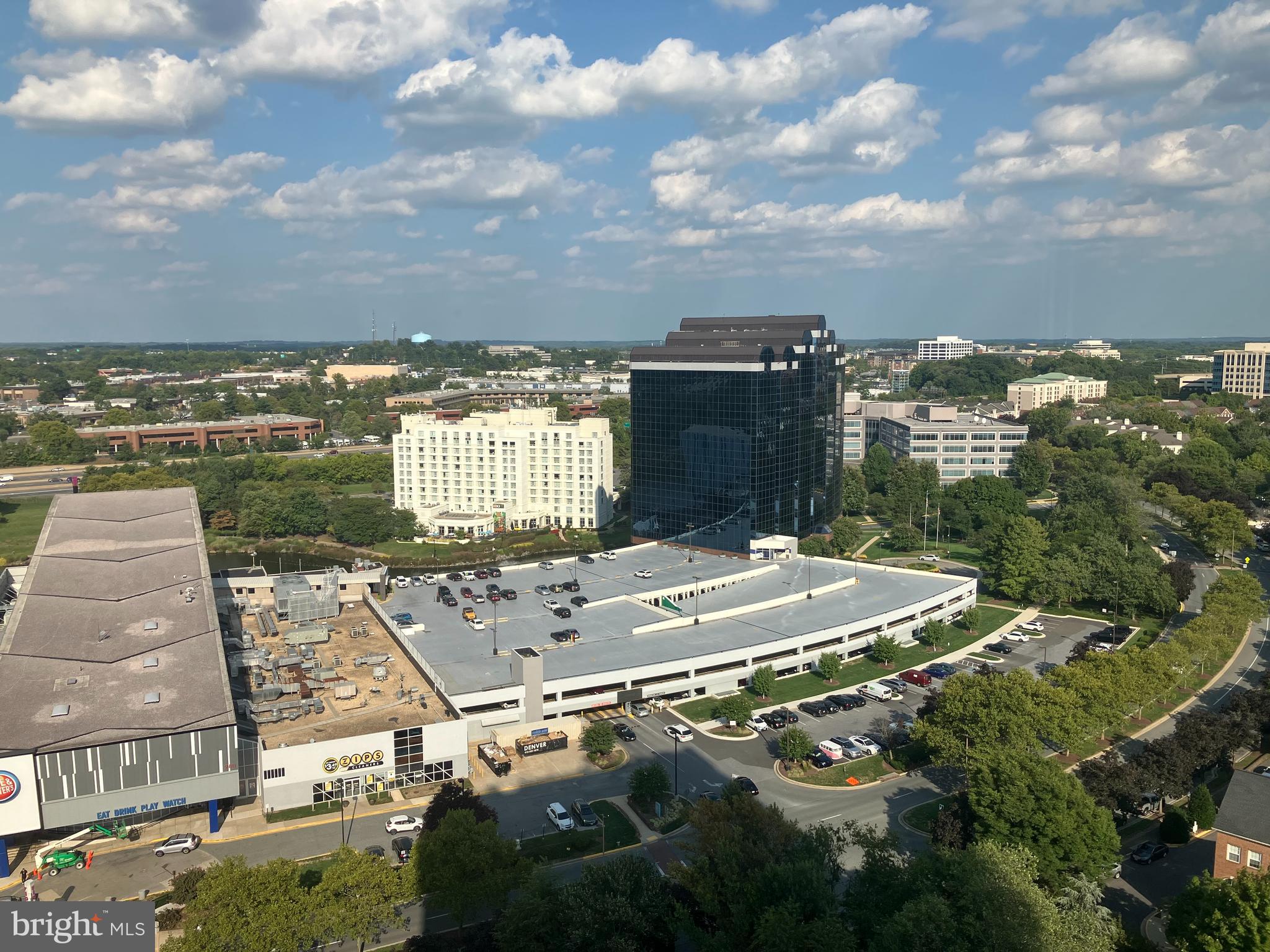 WASHINGTONIAN TOWER - Residential Lease