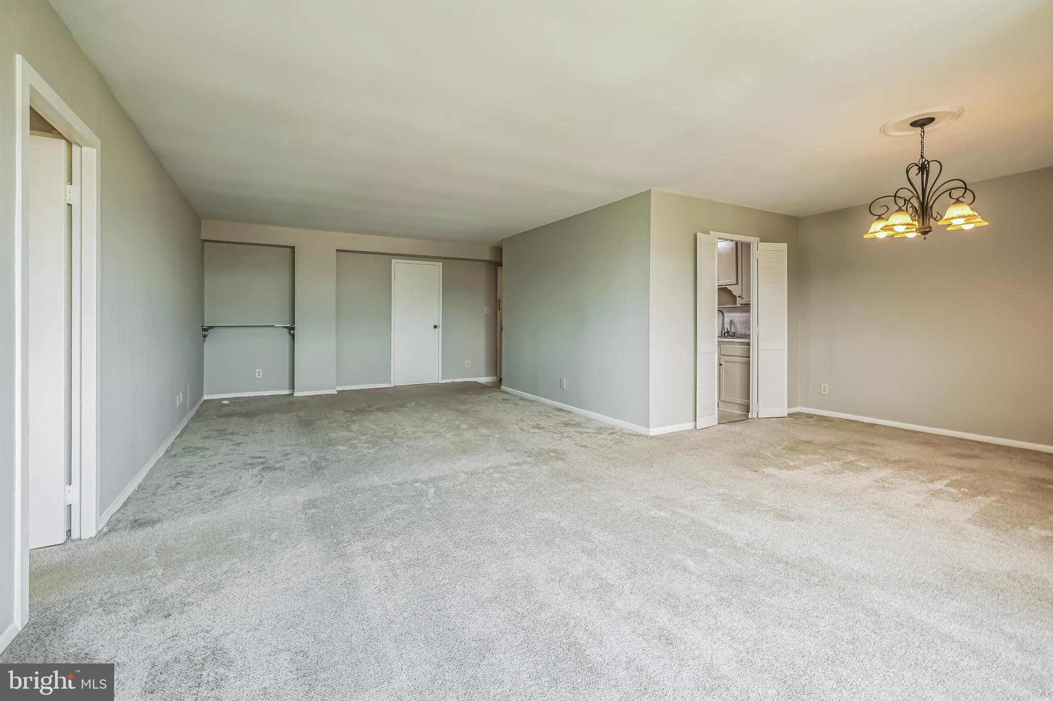 WASHINGTONIAN TOWER - Residential Lease