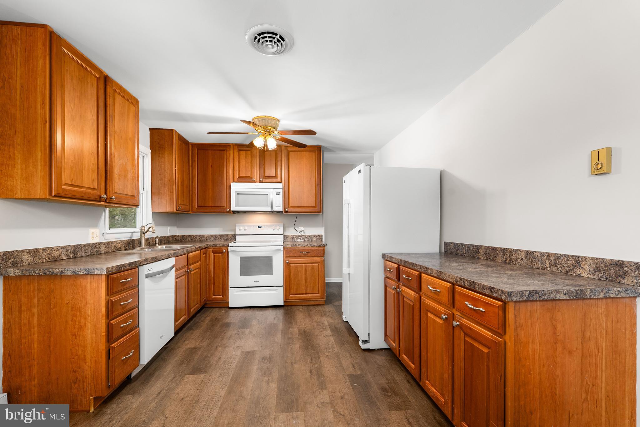 NONAVAILABLE - Residential