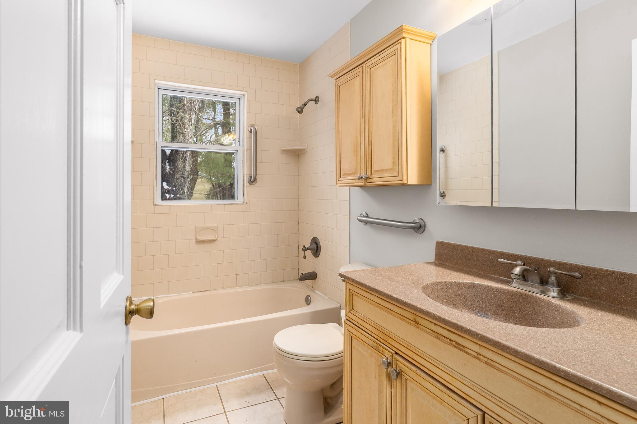 NONAVAILABLE - Residential