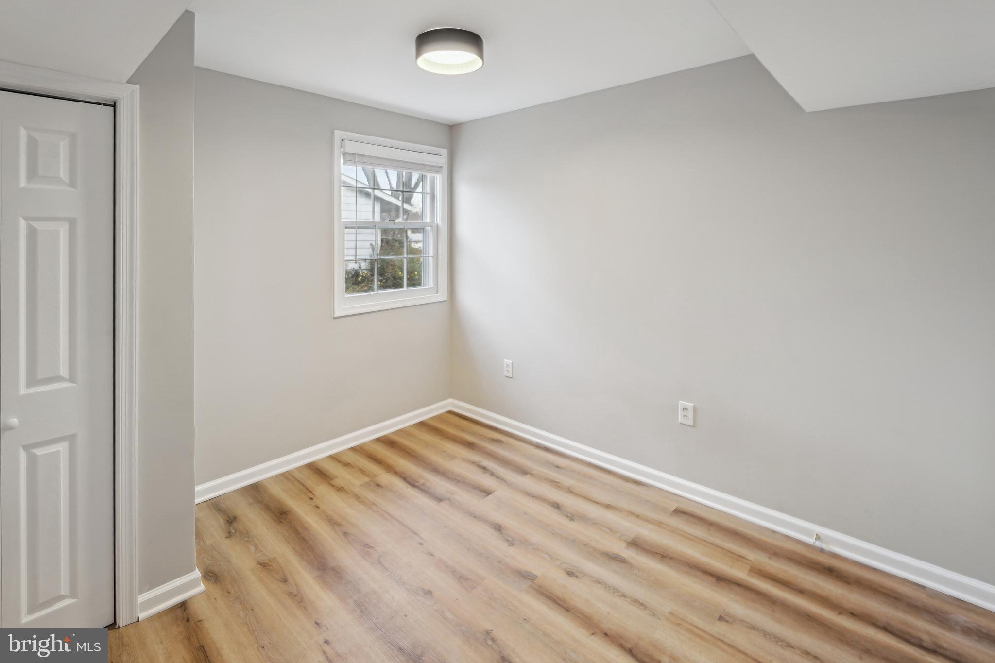 TYSONS GREEN - Residential Lease