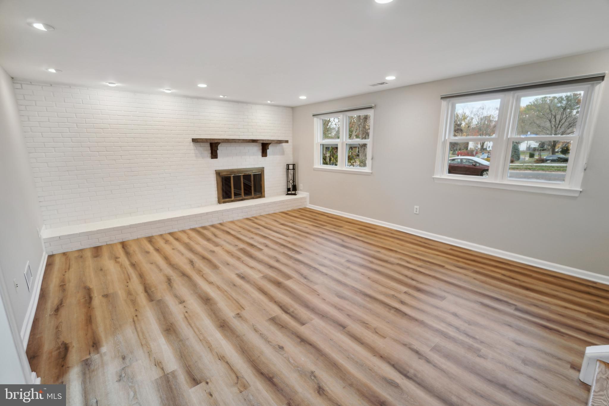 TYSONS GREEN - Residential Lease