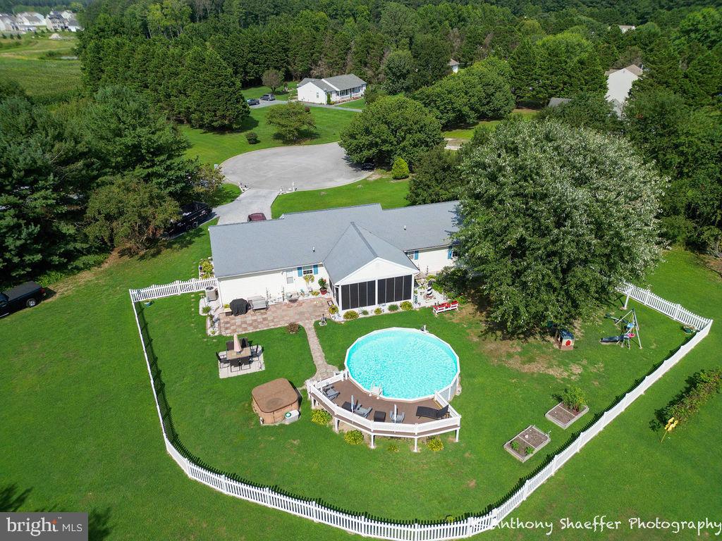 WHITE OAK - Residential