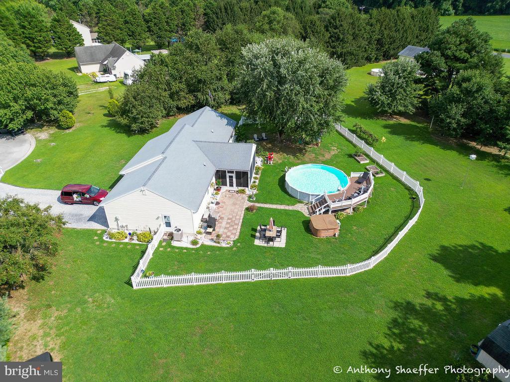 WHITE OAK - Residential