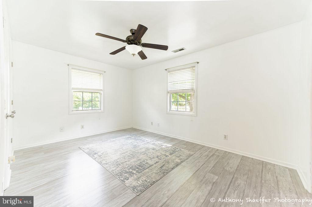 WHITE OAK - Residential