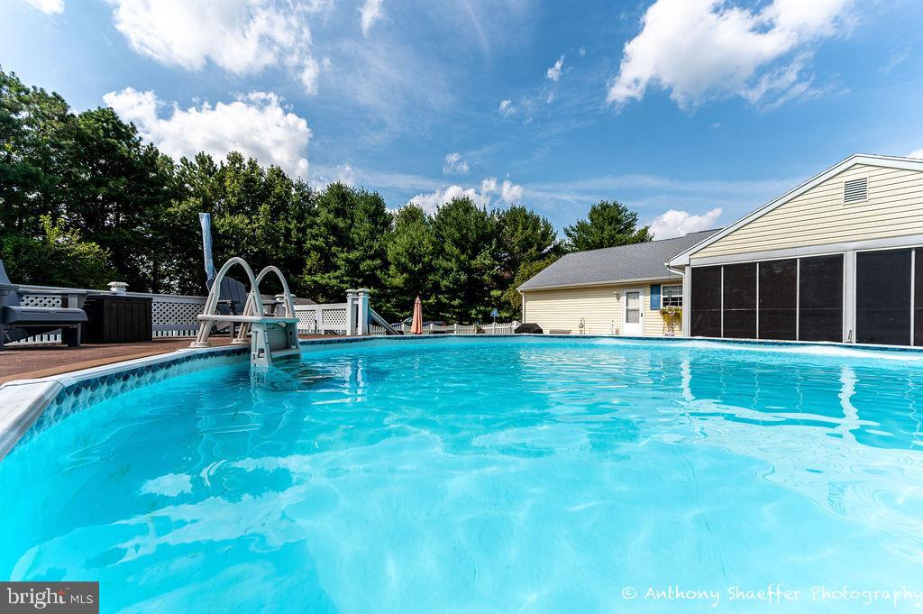 WHITE OAK - Residential