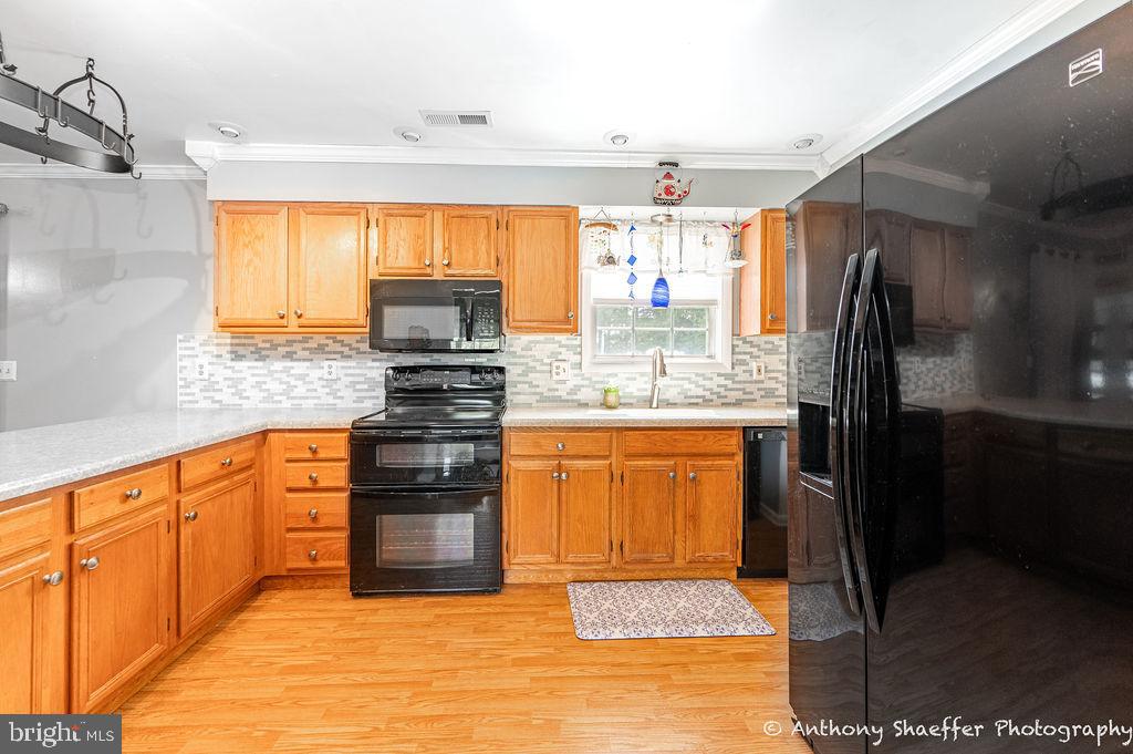 WHITE OAK - Residential