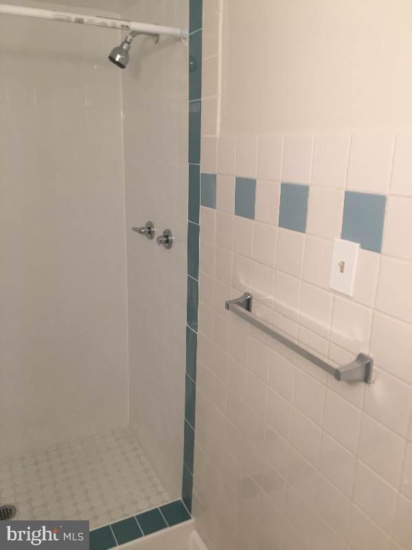 PINES CONDOMINIUM - Residential