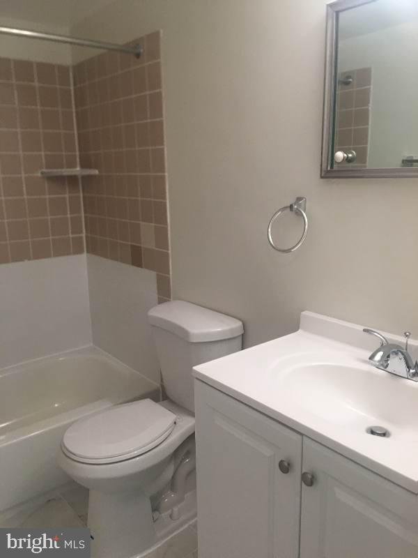 PINES CONDOMINIUM - Residential