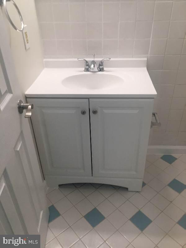 PINES CONDOMINIUM - Residential